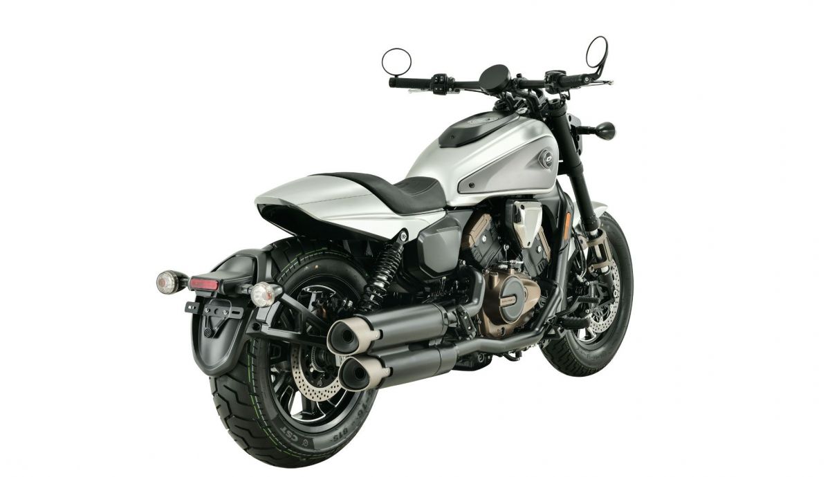 QJMotor SRV600V 2024 (3)