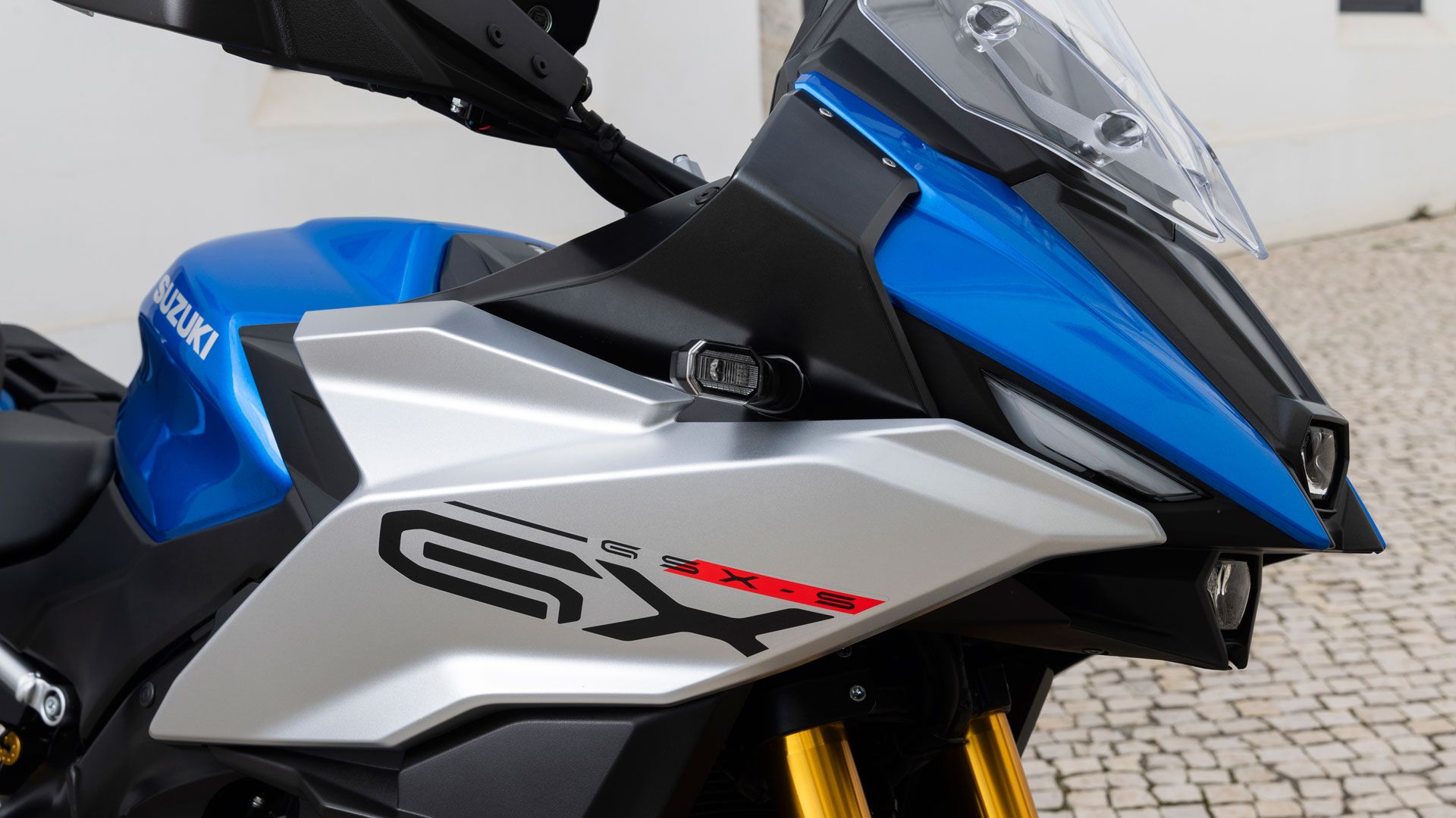 SUZUKI GSX S1000  GX 2024 Detalle (20)