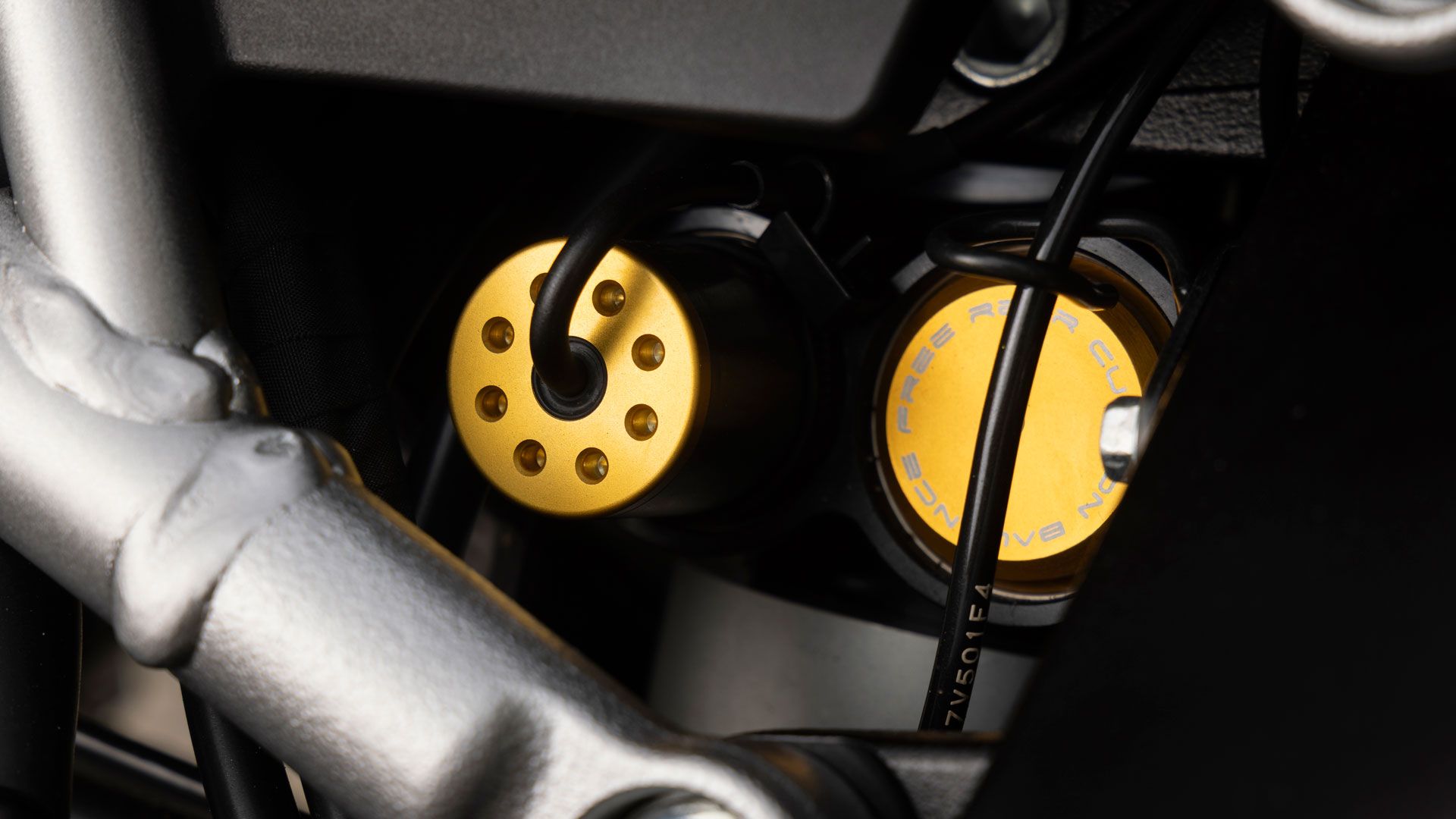 SUZUKI GSX S1000  GX 2024 Detalle (22)