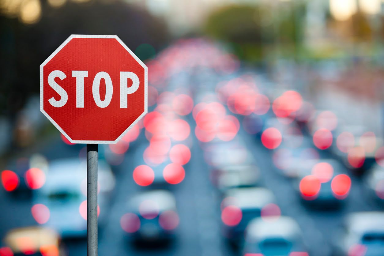 Multa por saltarse un STOP con la moto