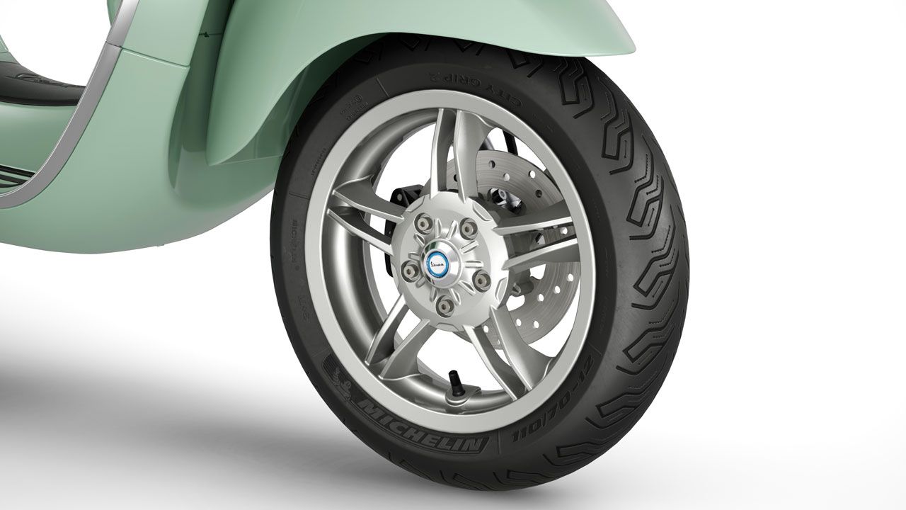 Vespa Primavera Elettrica 2024