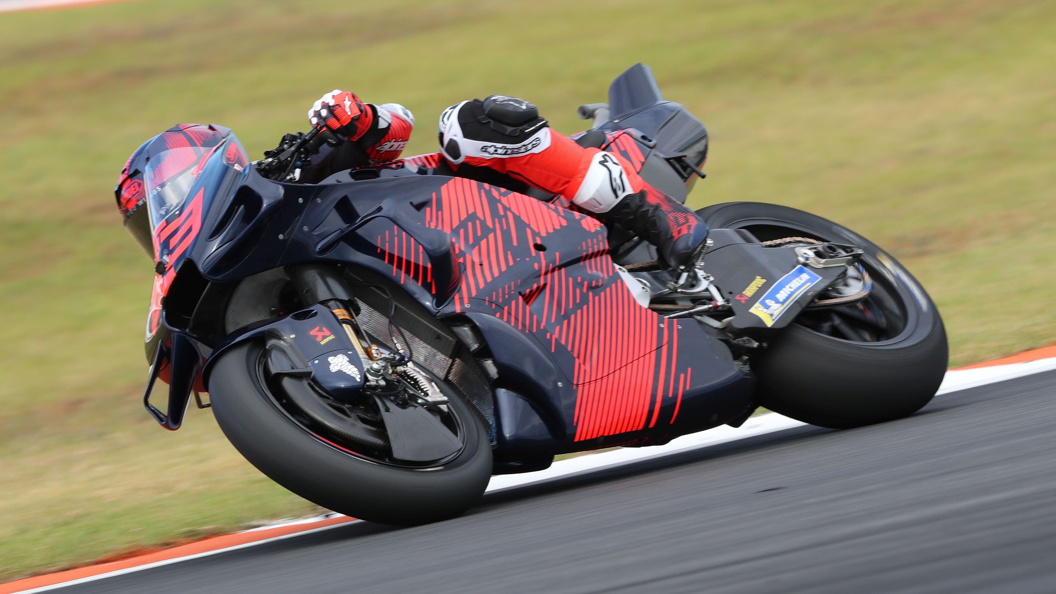 Marc Márquez con la Ducati 3, test Valencia MotoGP 2024