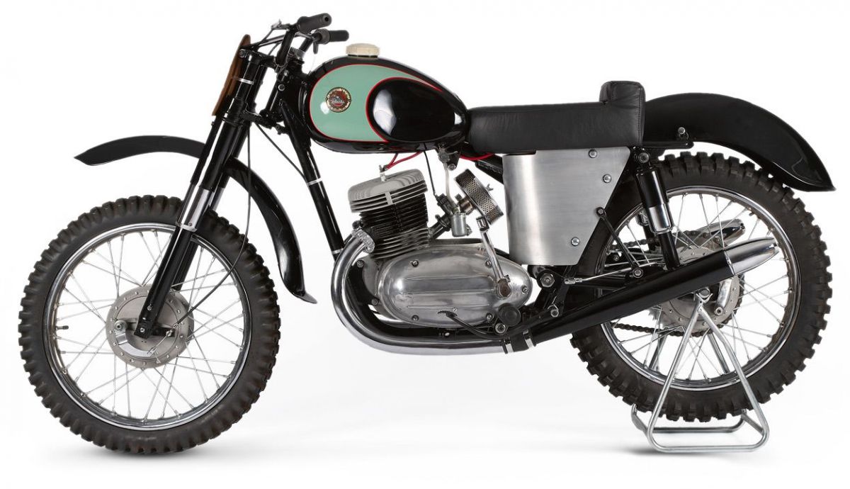 Moto Verde Historico Especial Clasicas (5)