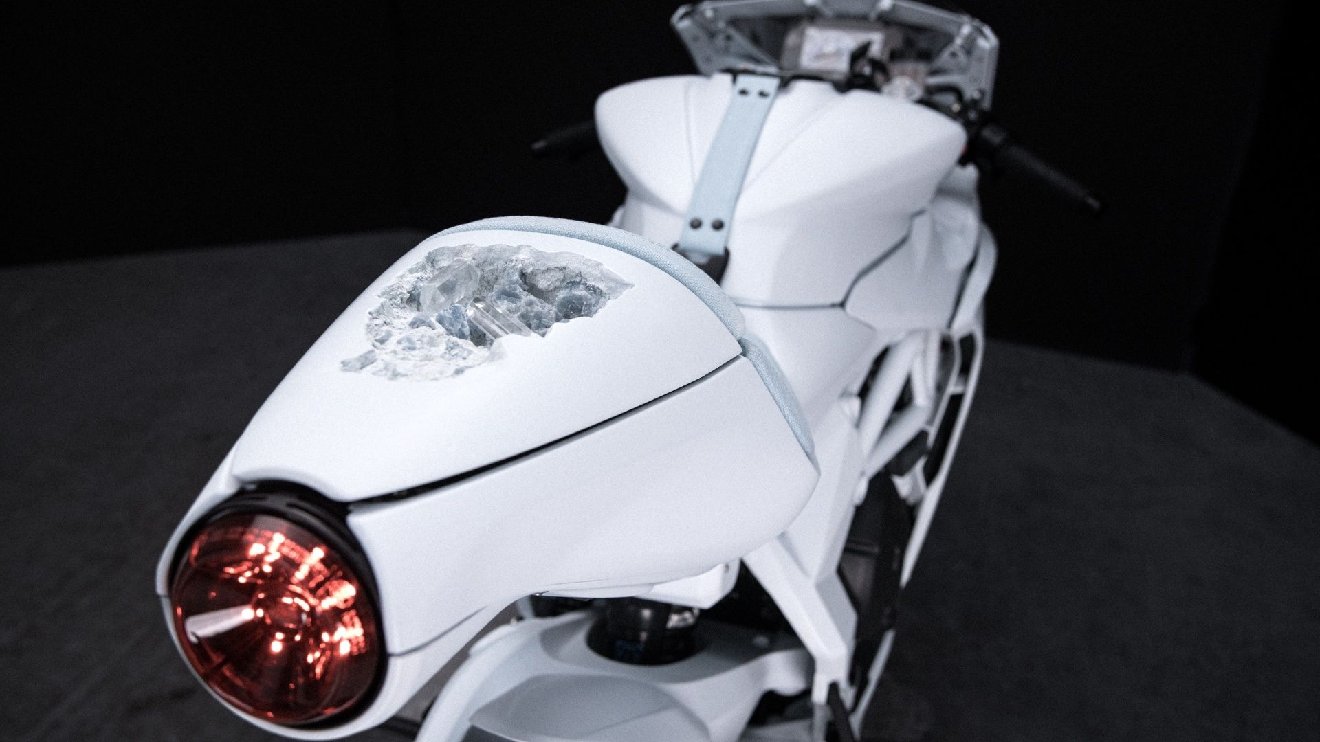 MV Agusta Superveloce Arsham fotos 25