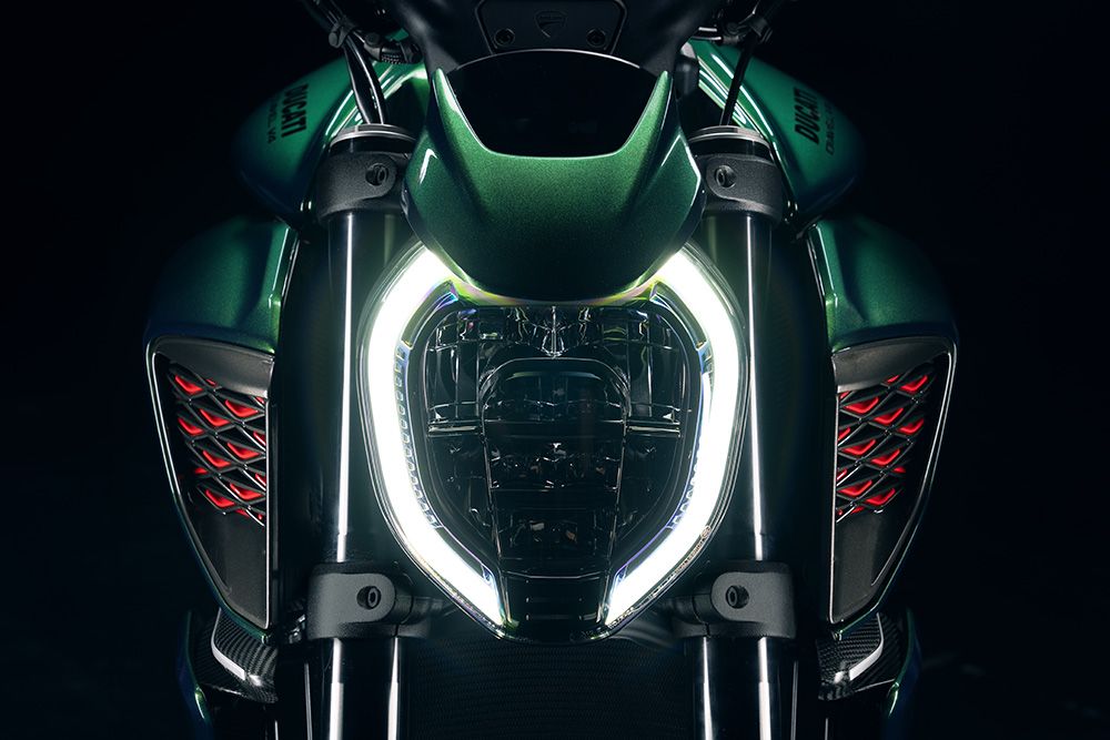 Ducati Diavel for Bentley (18)