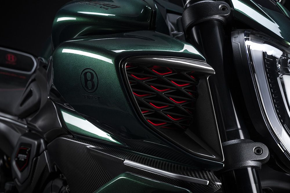 Ducati Diavel for Bentley (33)