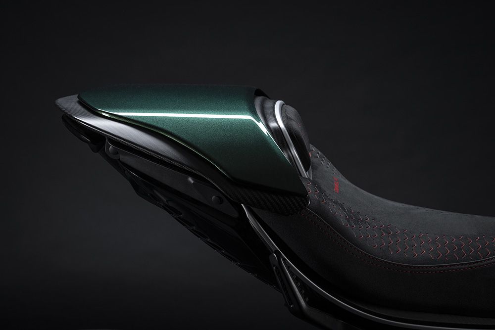 Ducati Diavel for Bentley (35)