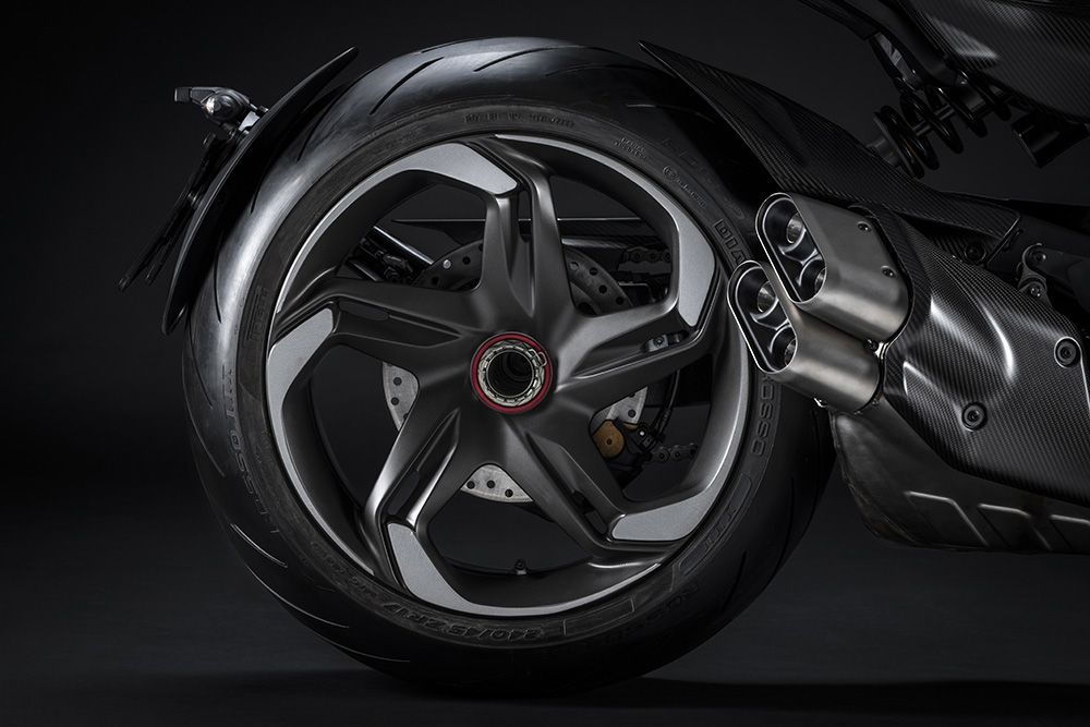Ducati Diavel for Bentley (36)