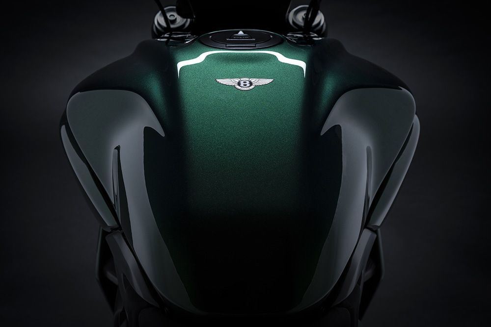 Ducati Diavel for Bentley (50)