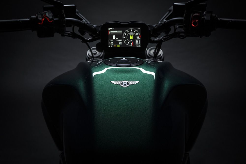 Ducati Diavel for Bentley (51)