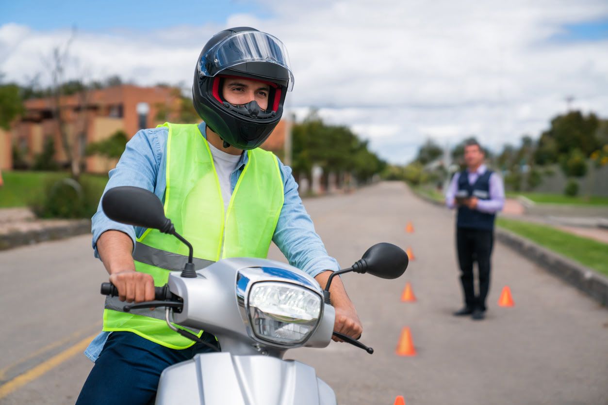 Faltas en el examen de moto