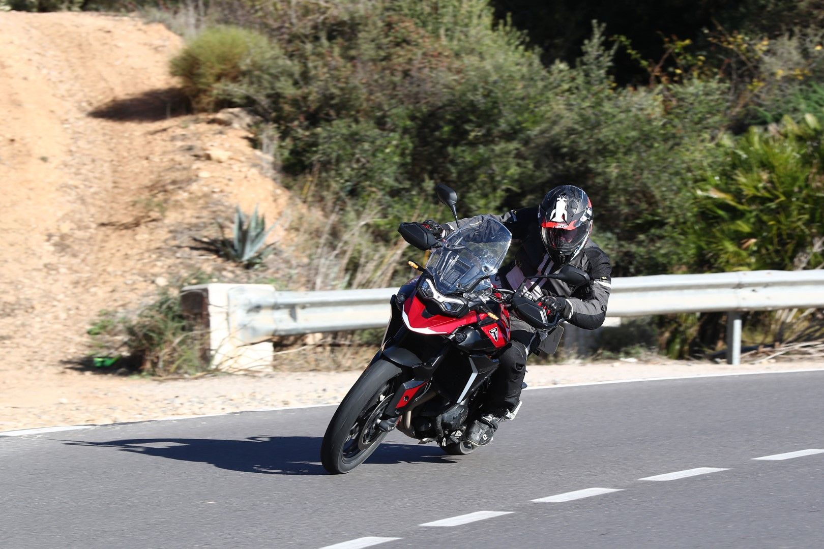 Fotos Triumph Tiger 900 GT Pro 2024