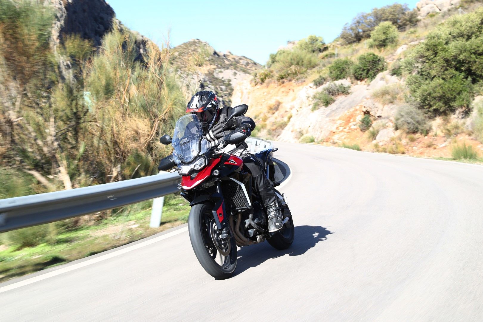 Fotos Triumph Tiger 900 GT Pro 2024