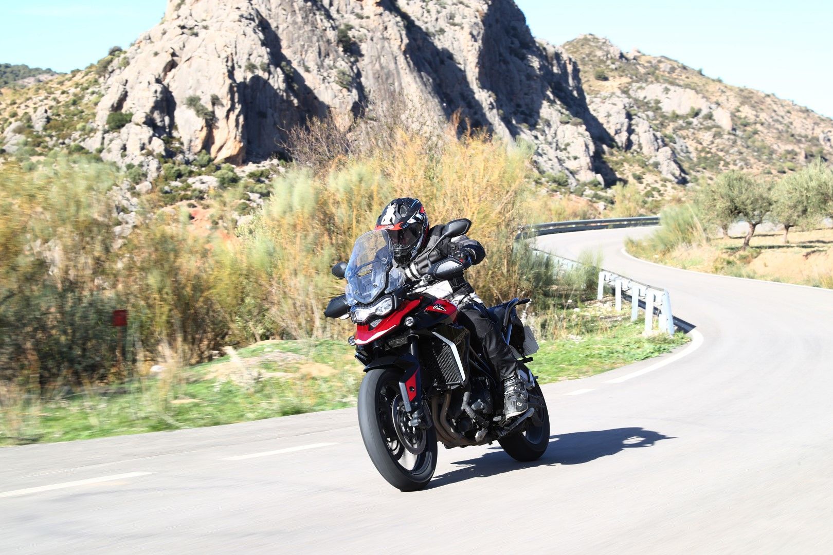 Fotos Triumph Tiger 900 GT Pro 2024