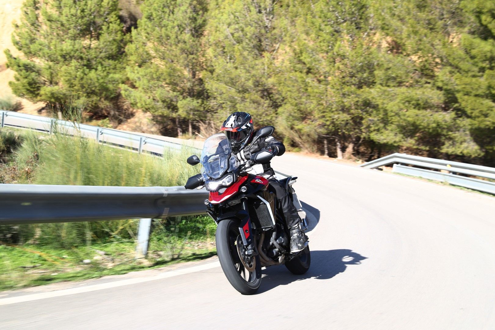 Fotos Triumph Tiger 900 GT Pro 2024