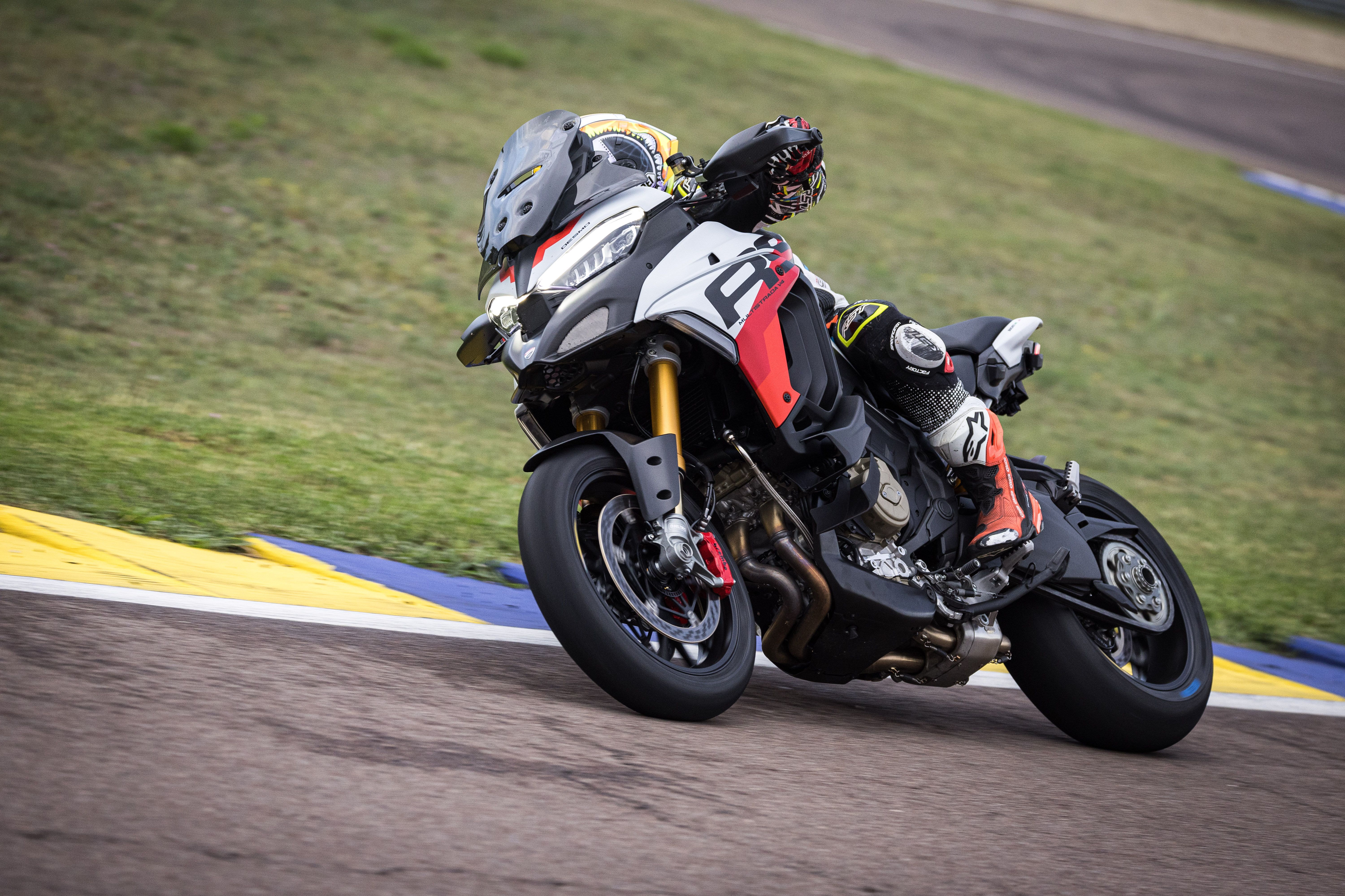 Ducati Multistrada V4 RS 2024 Accion (73)