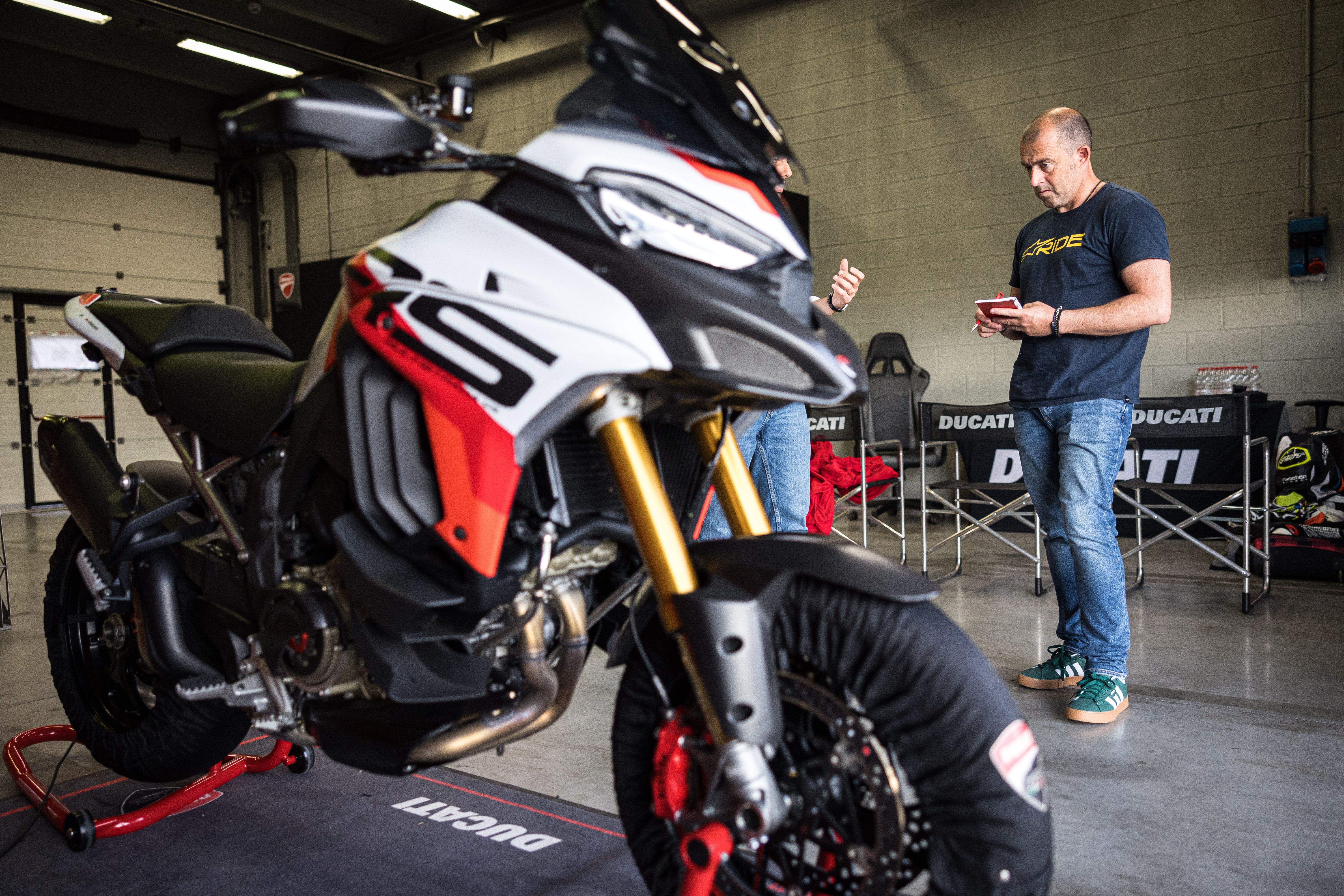 Ducati Multistrada V4 RS 2024 Ambiente (2)