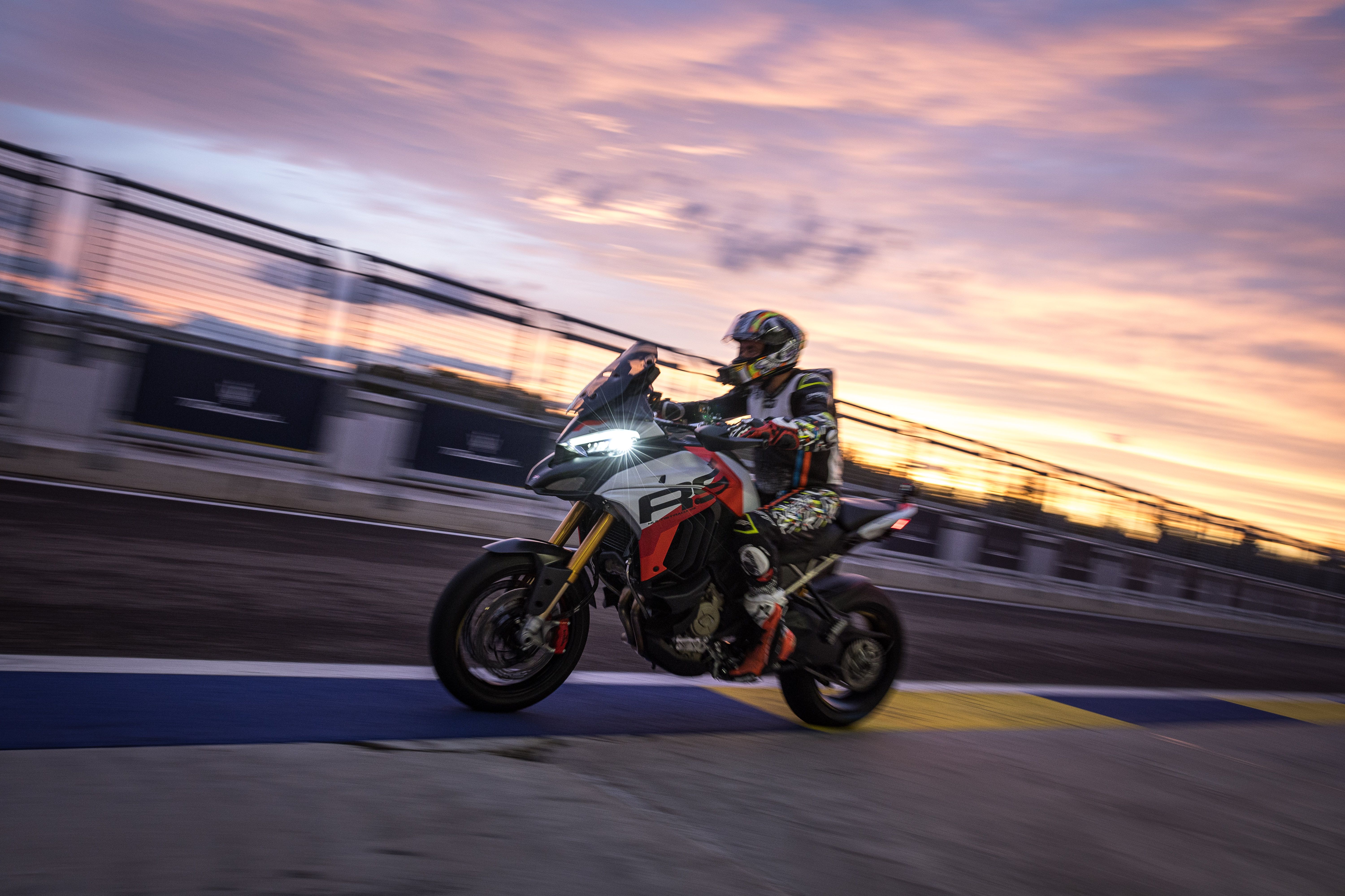 Ducati Multistrada V4 RS 2024 Ambiente (10)