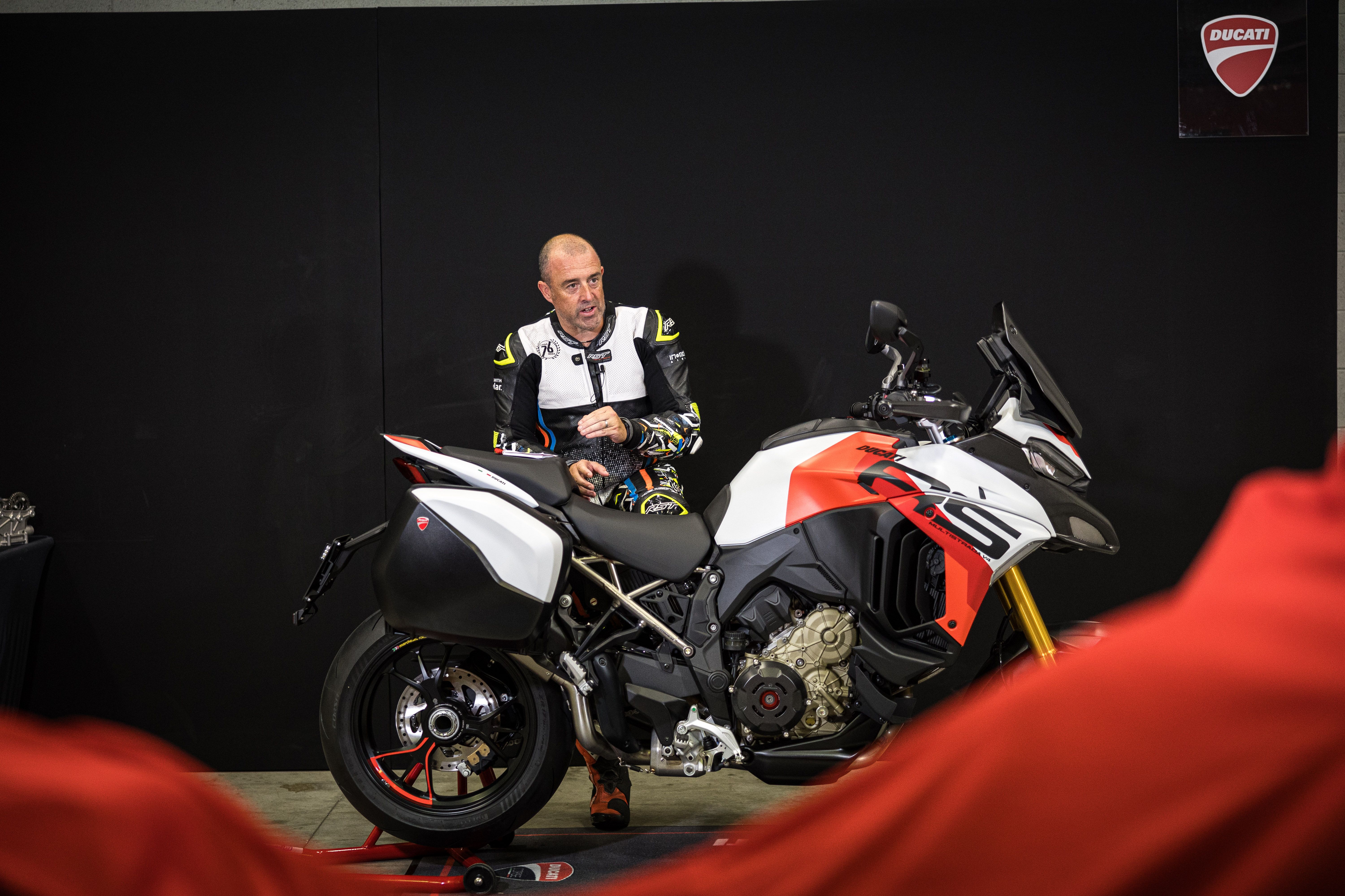 Ducati Multistrada V4 RS 2024 Ambiente (15)
