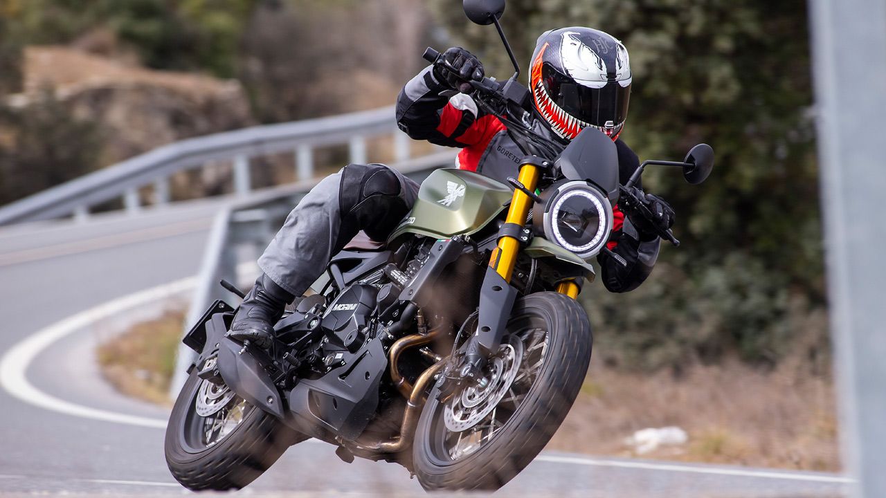 Moto Morini Seiemezzo SCR