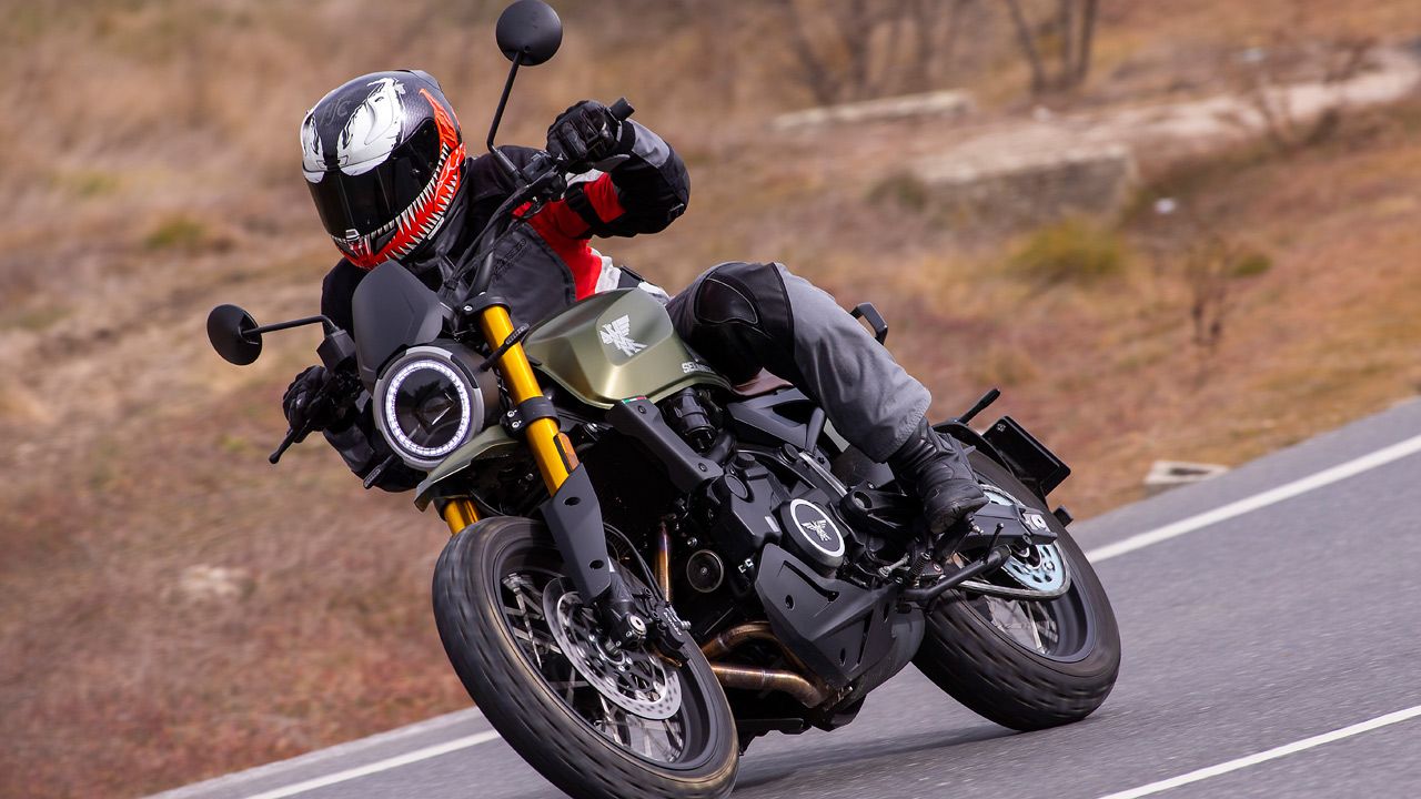 Moto Morini Seiemezzo SCR