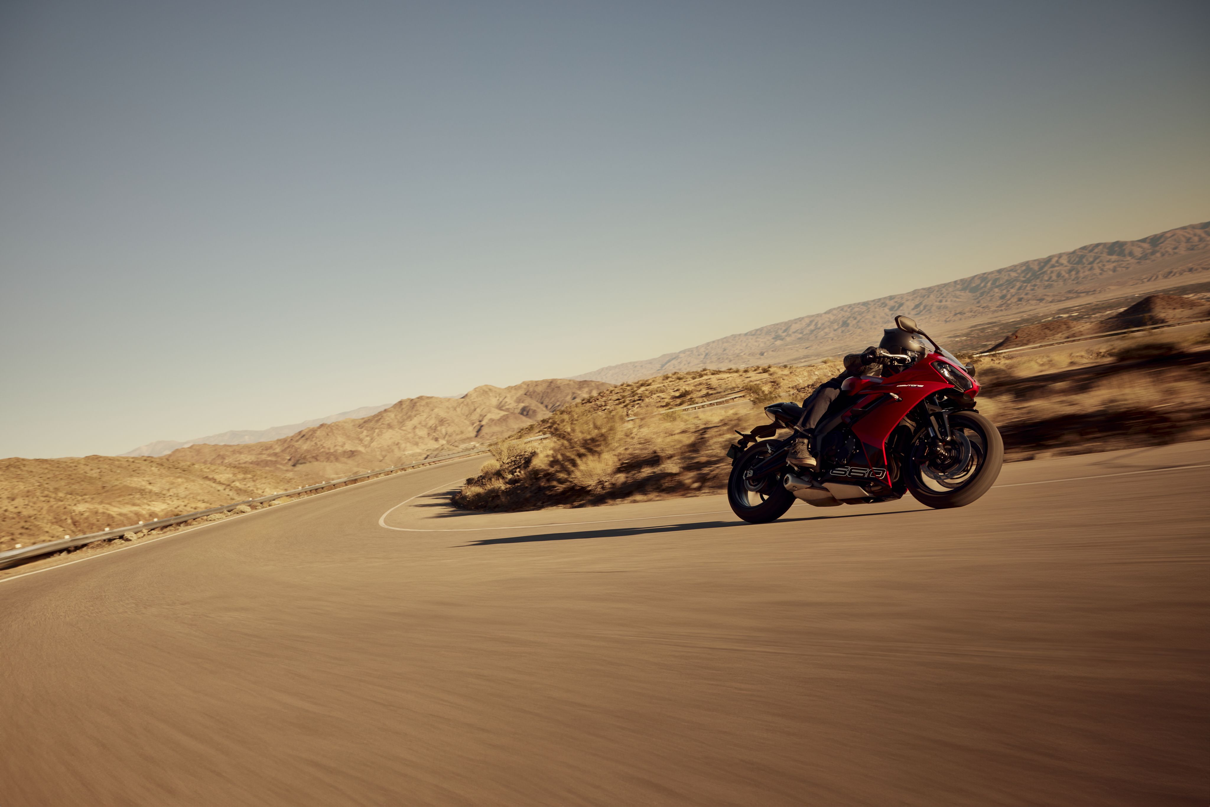 Triumph Daytona 660 2024 Accion (8)