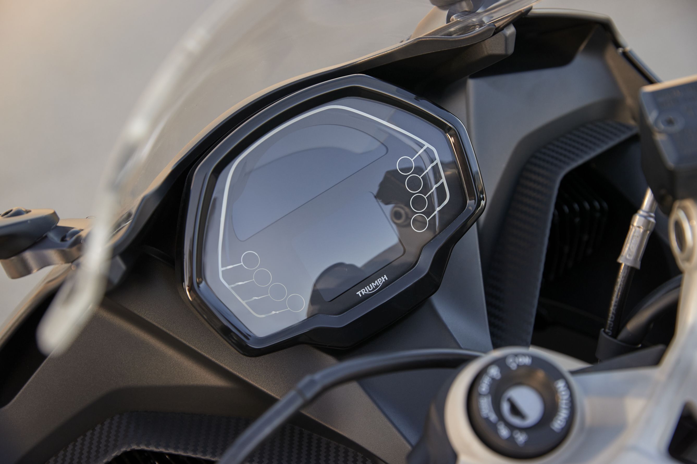 Triumph Daytona 660 2024 Detalles (4)