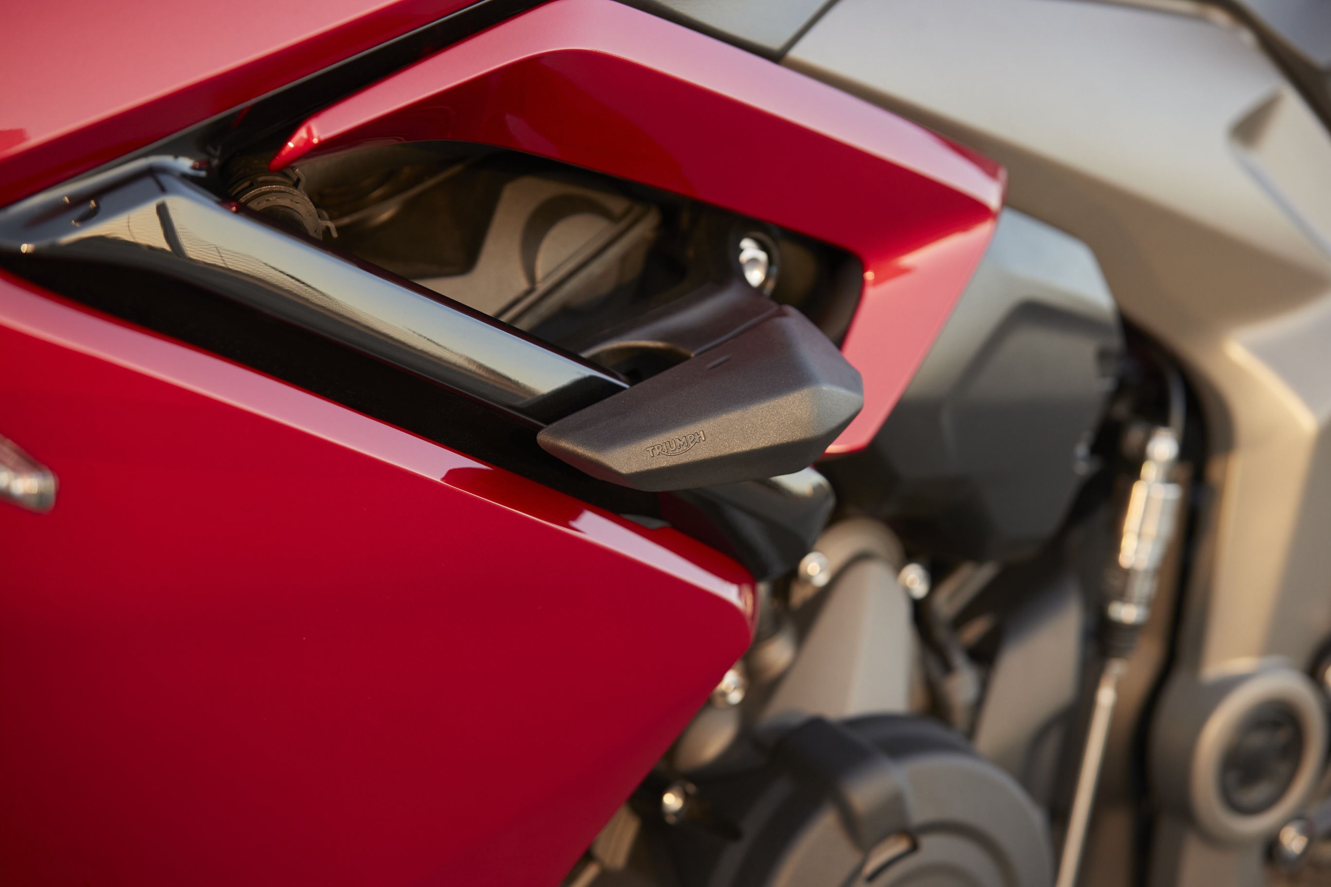 Triumph Daytona 660 2024 Accesorios (7)