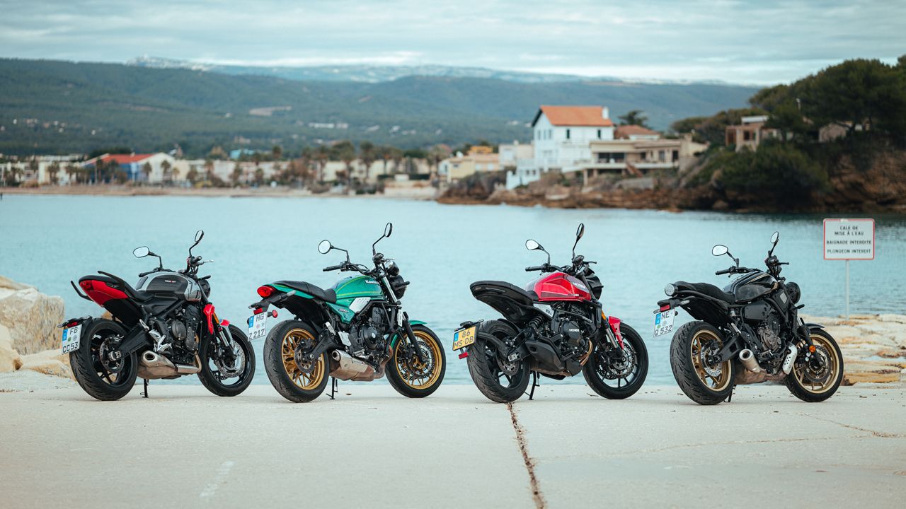 Comparativa vintage medias: Kawasaki Z650RS, Moto Morini Seiemmezzo STR, Triumph Trident 660 y Yamaha XSR700