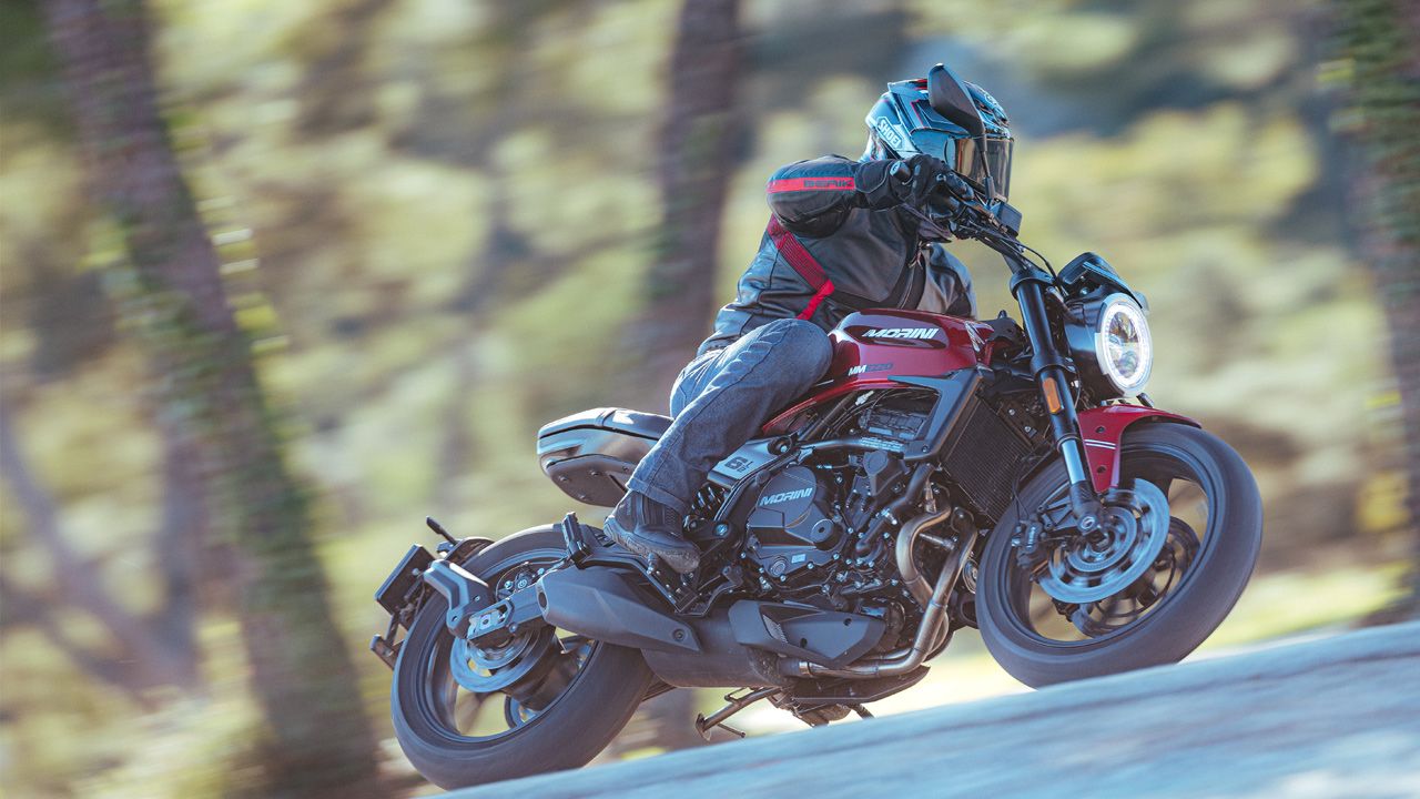 Moto Morini Seiemmezzo STR