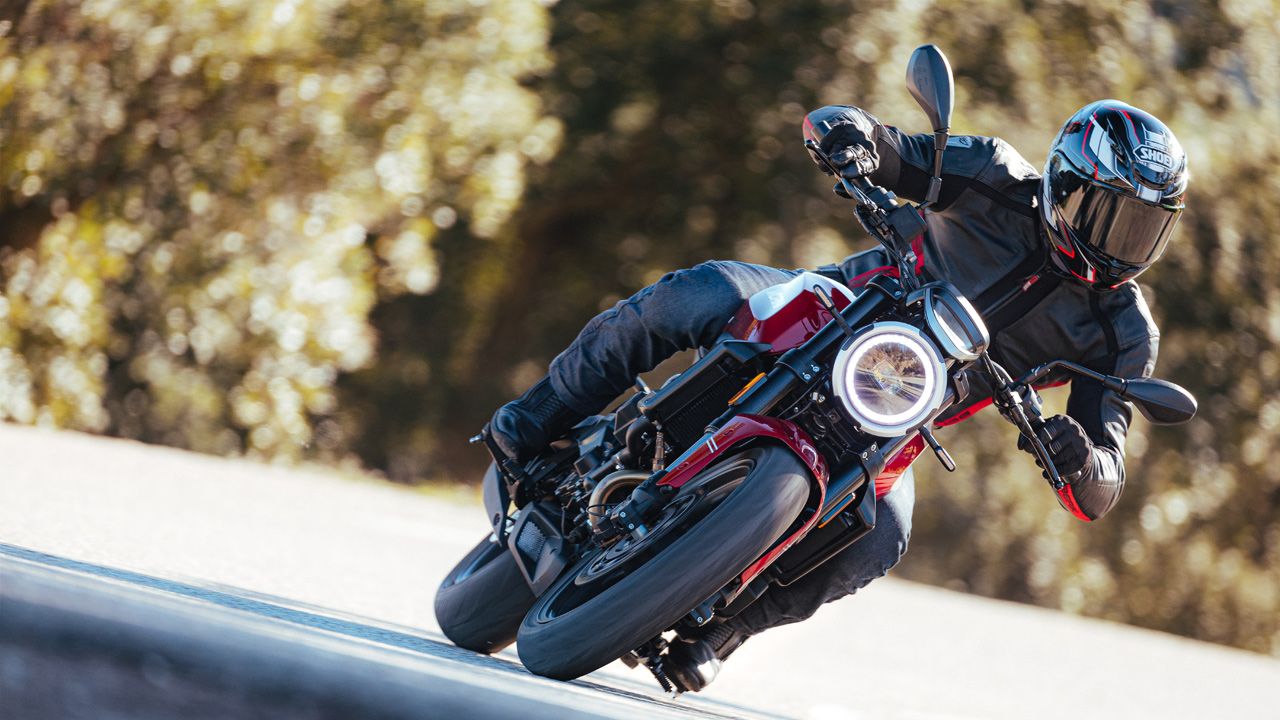 Moto Morini Seiemmezzo STR
