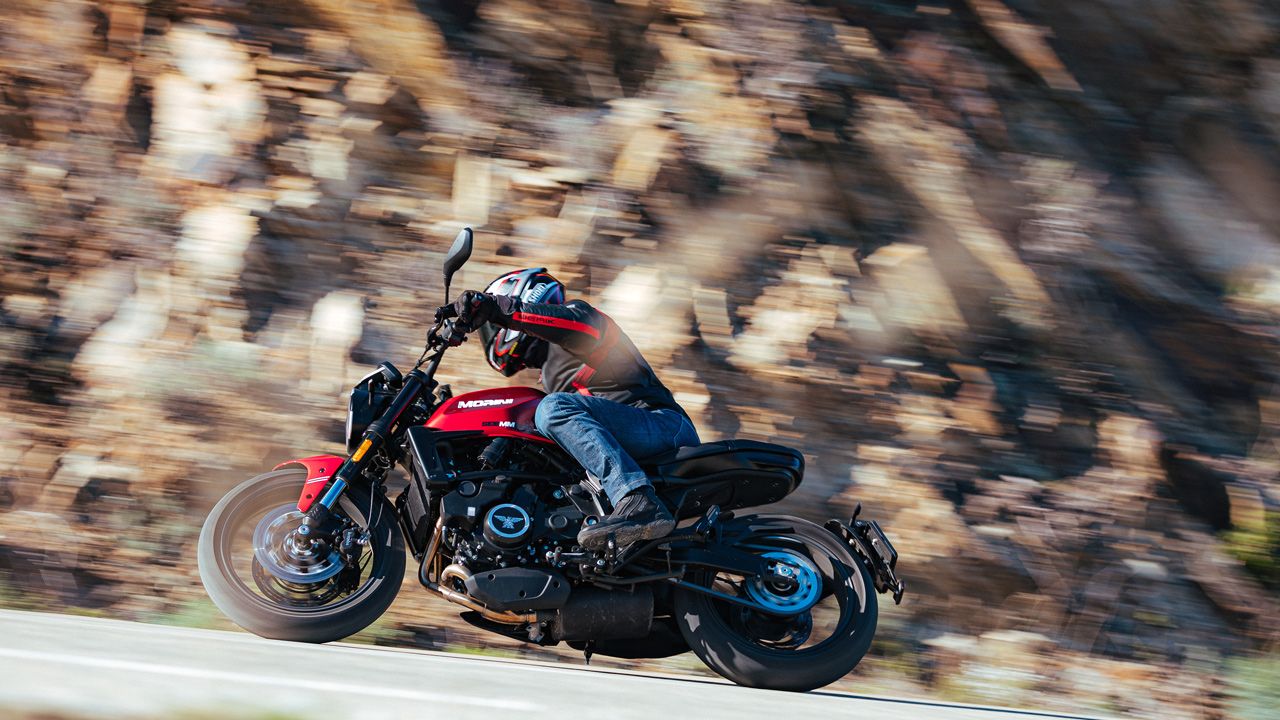 Moto Morini Seiemmezzo STR