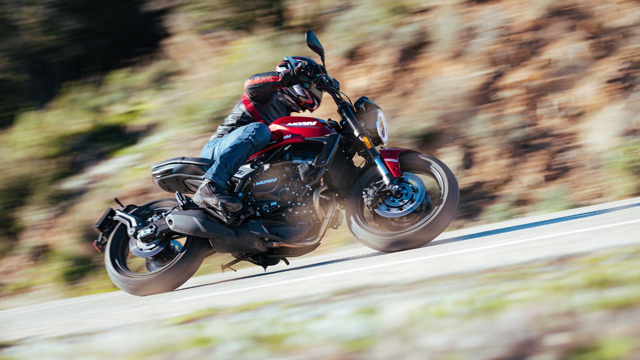 Moto Morini Seiemmezzo STR