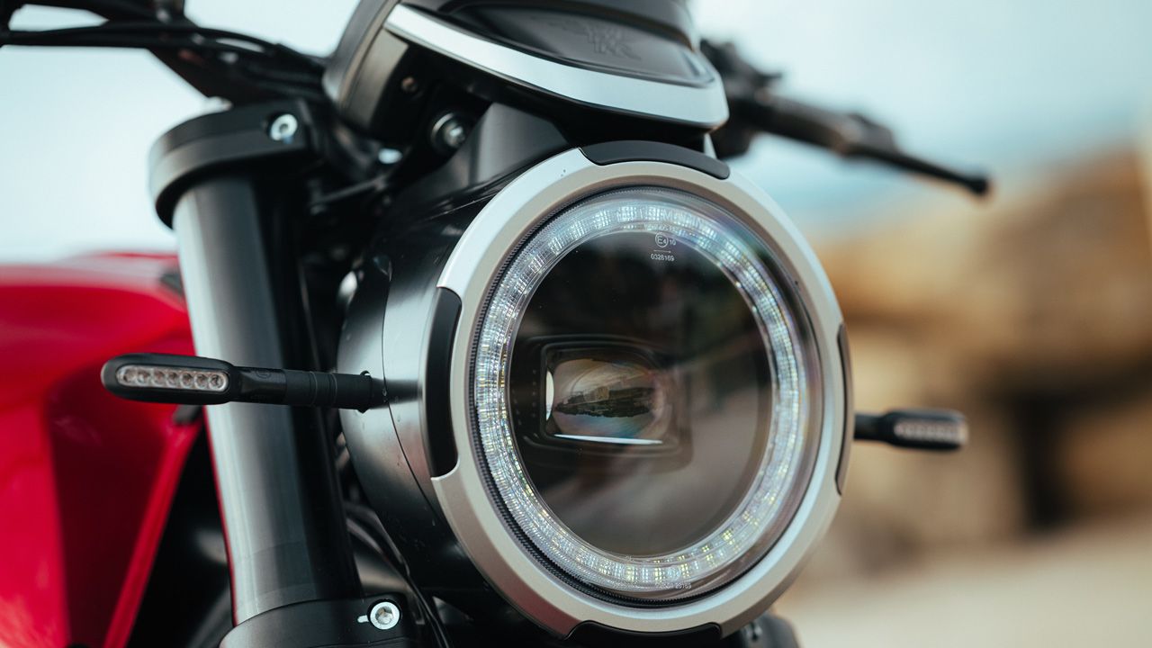 Moto Morini Seiemmezzo STR