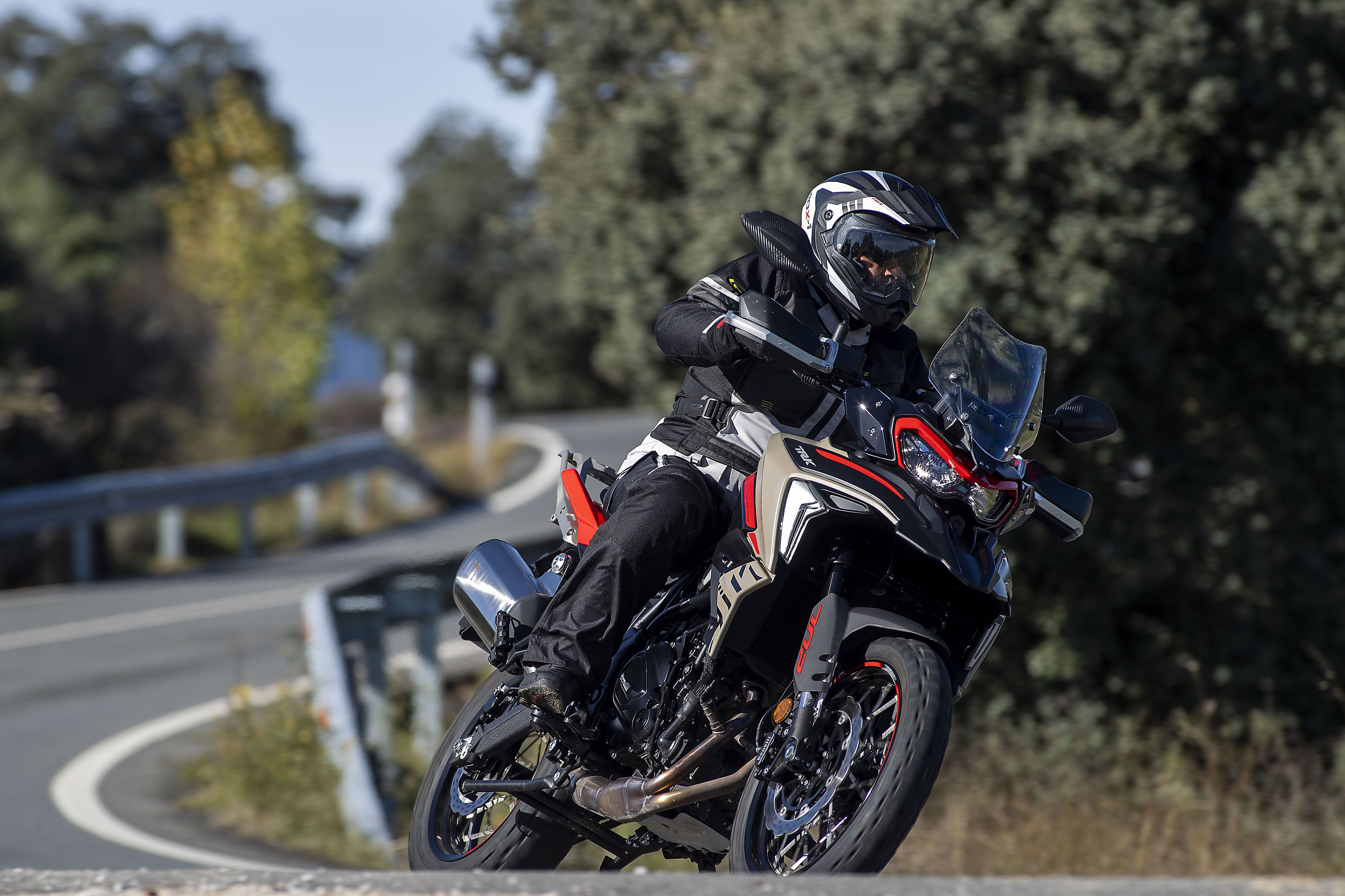 Benelli TRK 702 2023 Accion (10)
