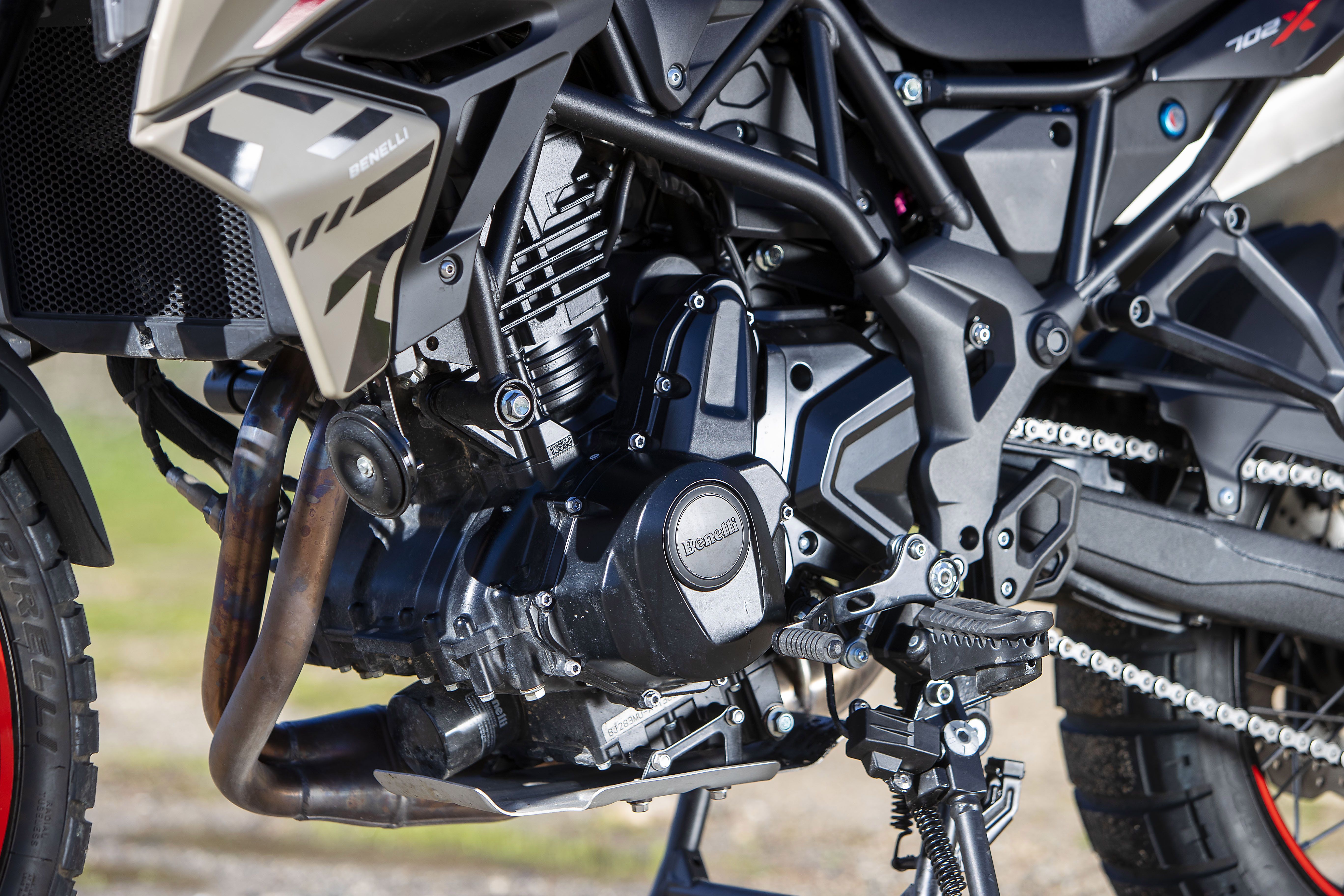 Benelli TRK 702 X 2023 Detalles (2)