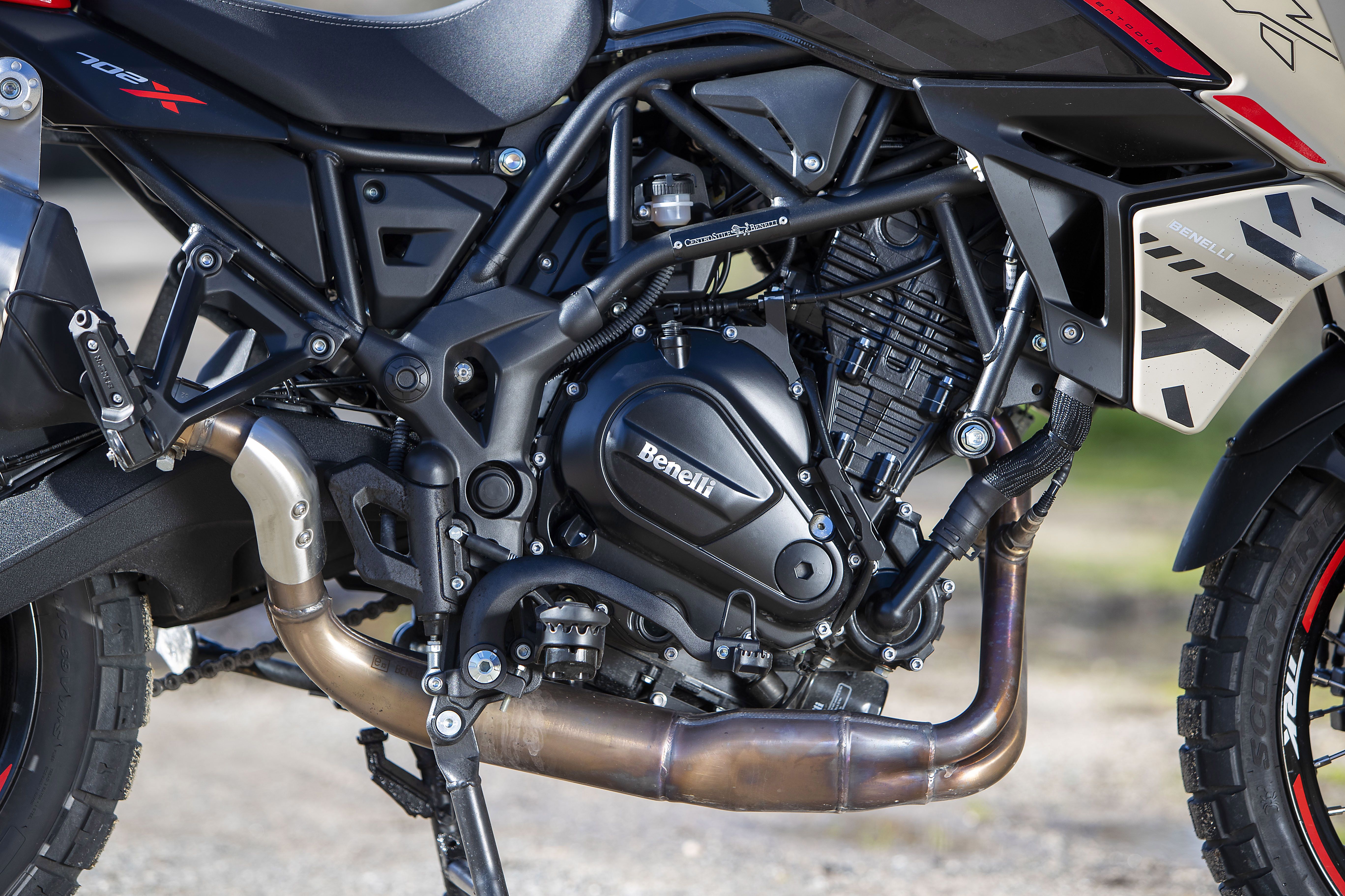 Benelli TRK 702 X 2023 Detalles (12)