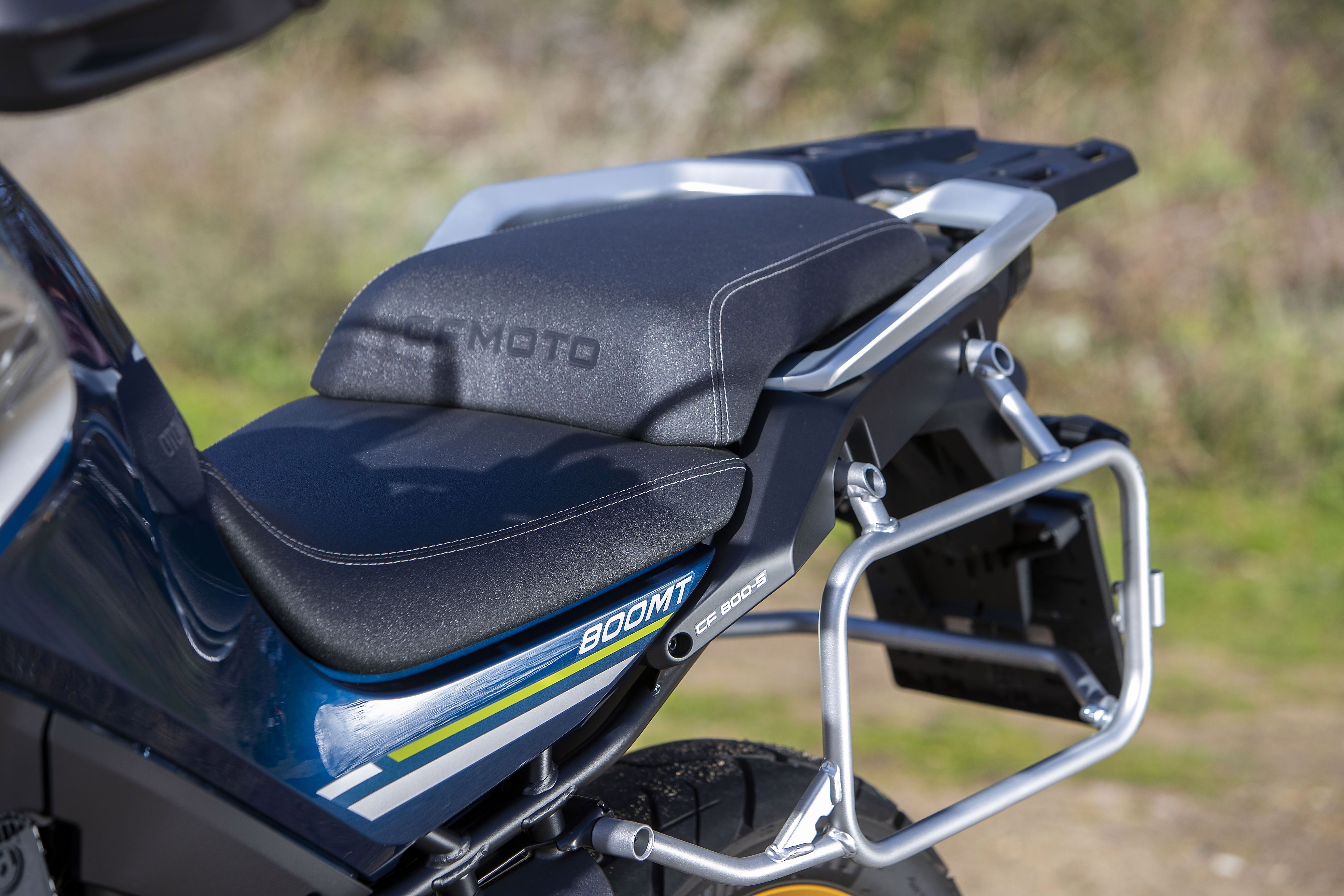 CF Moto 800 MT 2023 Detalles (8)