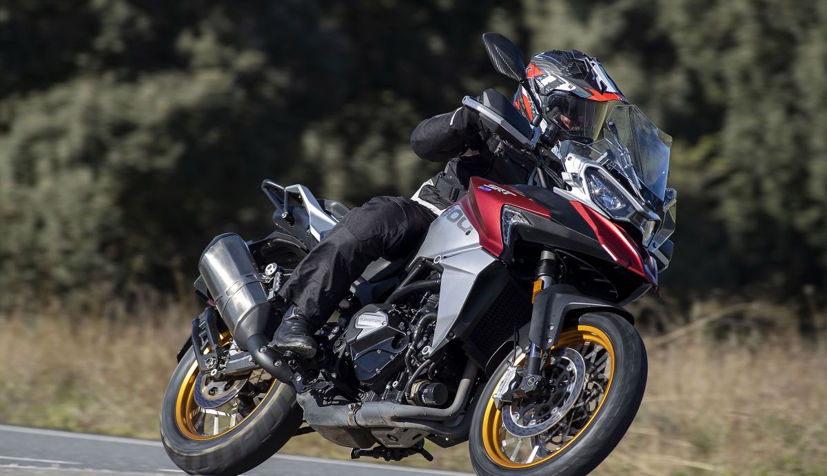 QJMotor SRT 800 X 2023 Accion (1d)