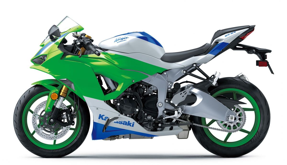 Kawasaki Ninja ZX 6R 40th Anniversary Edition 2024 (4) Kawasaki Ninja ZX 6R 40th Anniversary Edition 2024 (4)
