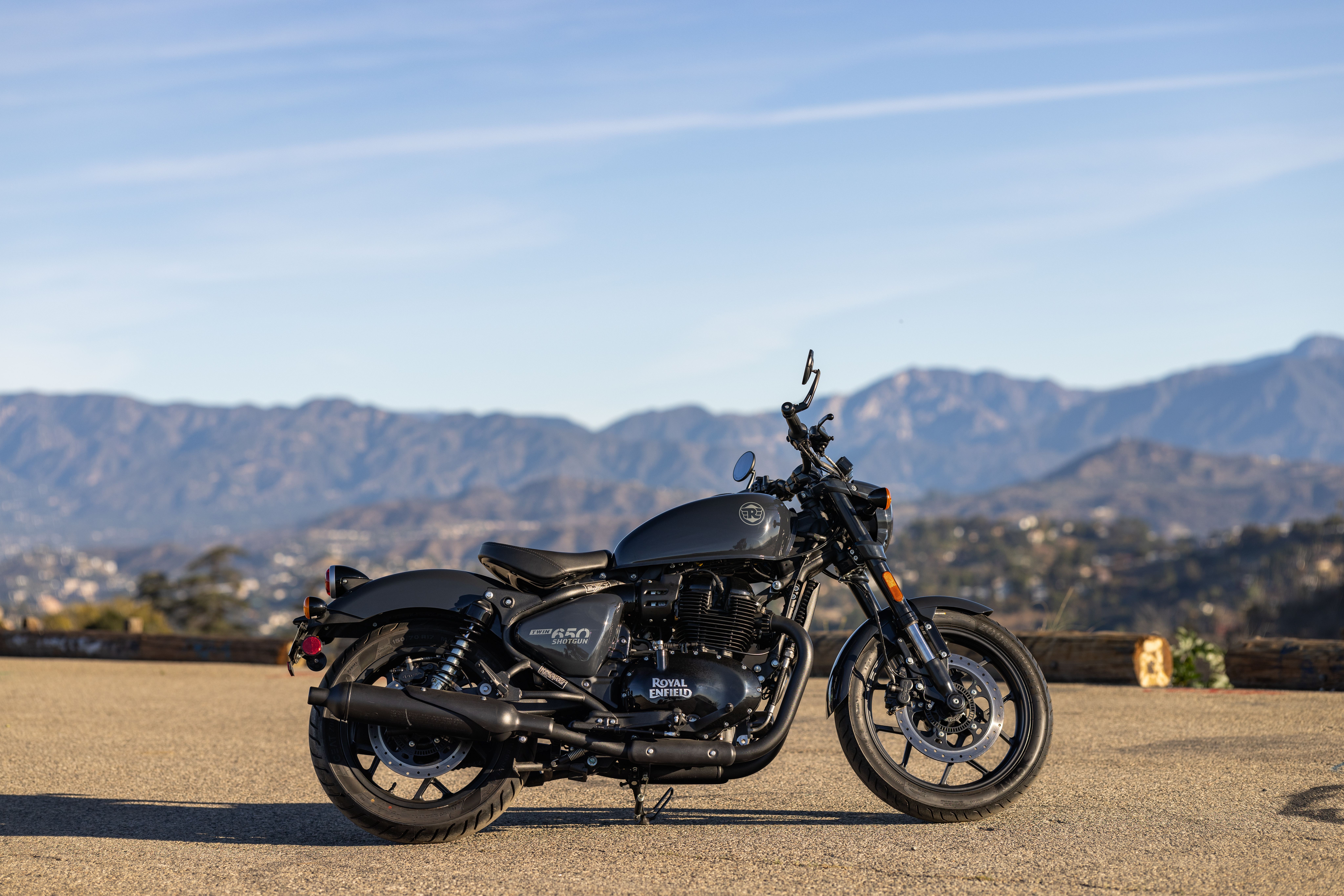 Royal Enfield Shotgun 650 estaticas (5)
