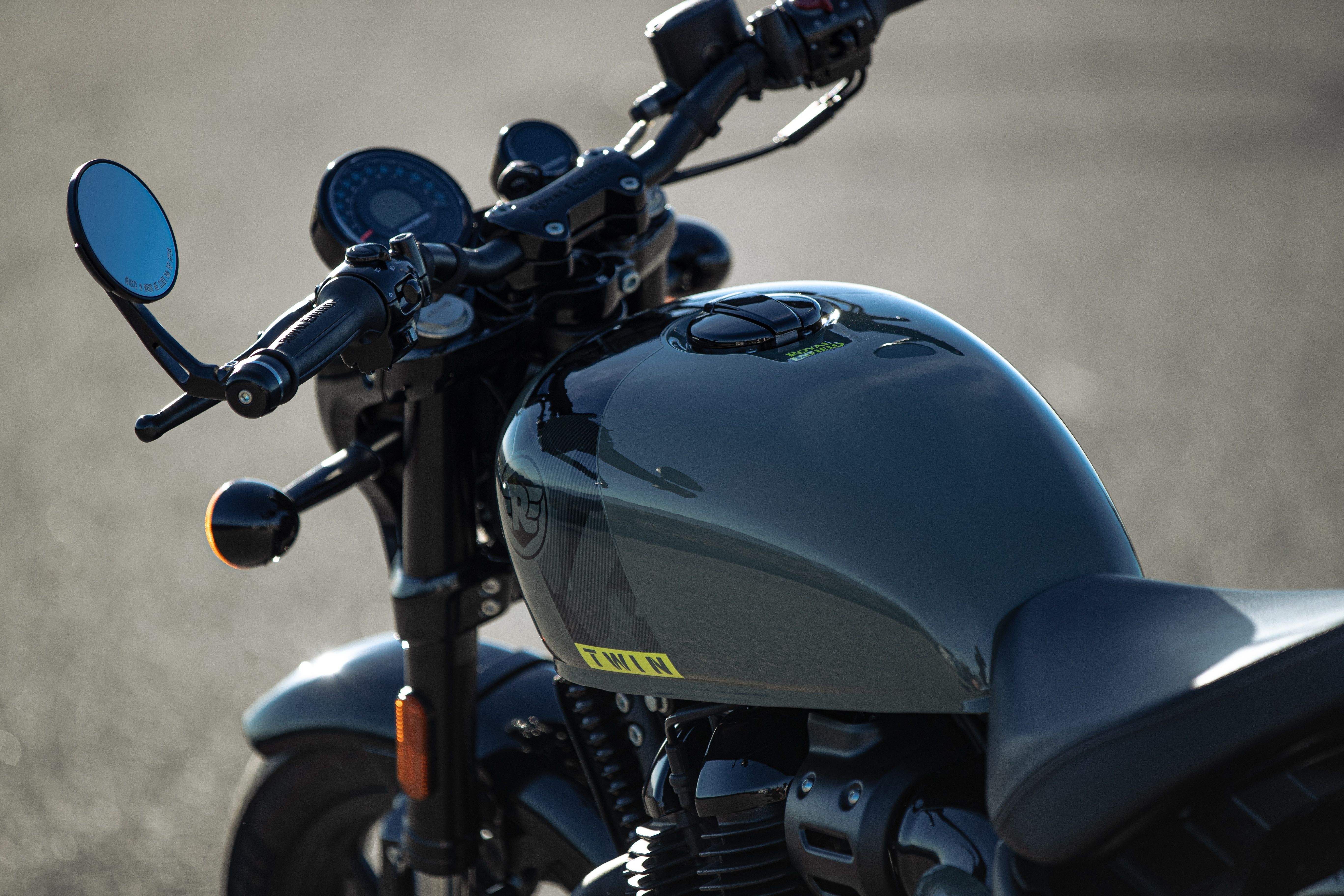 Royal Enfield Shotgun 650 detalles (1)