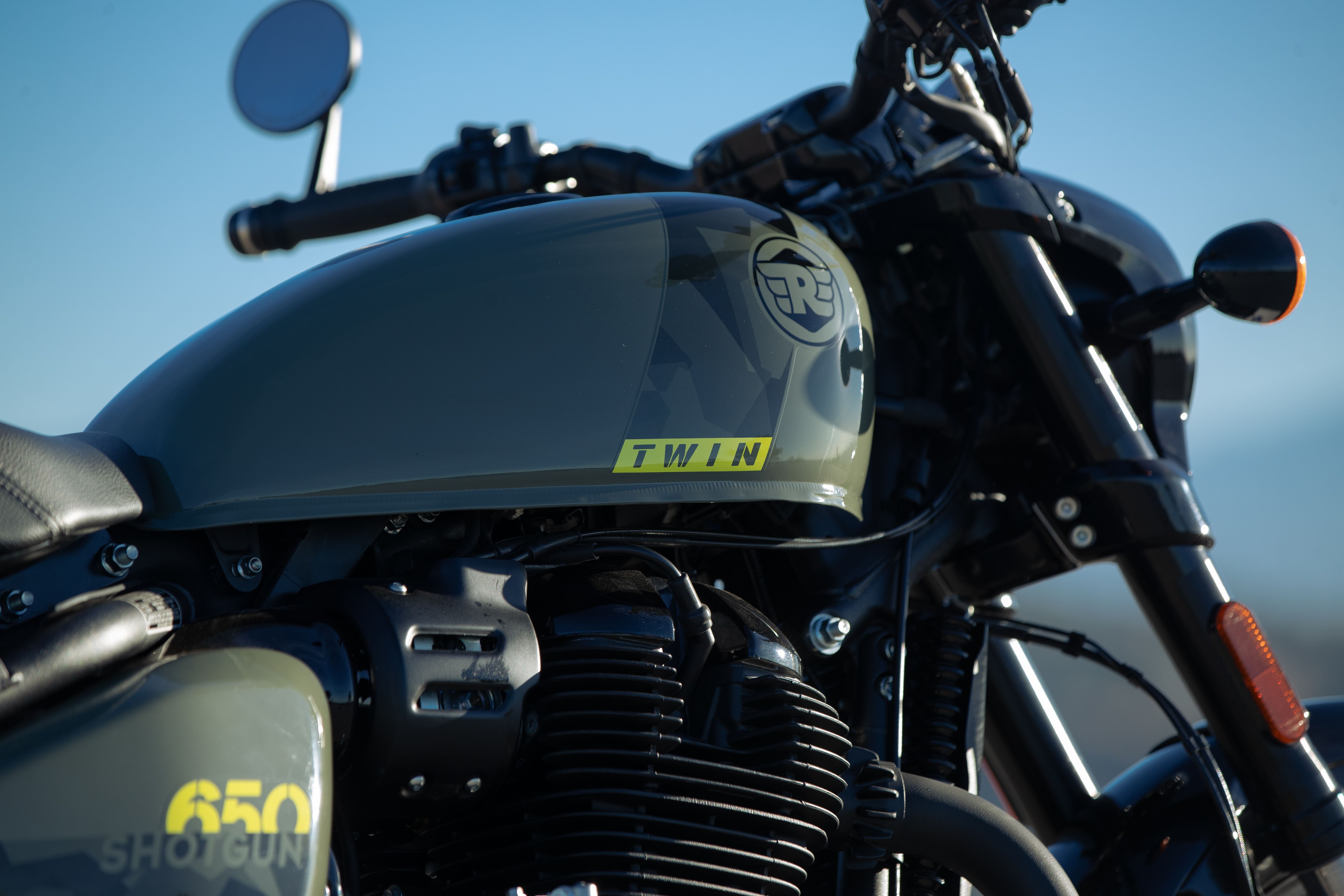 Royal Enfield Shotgun 650 detalles (3)