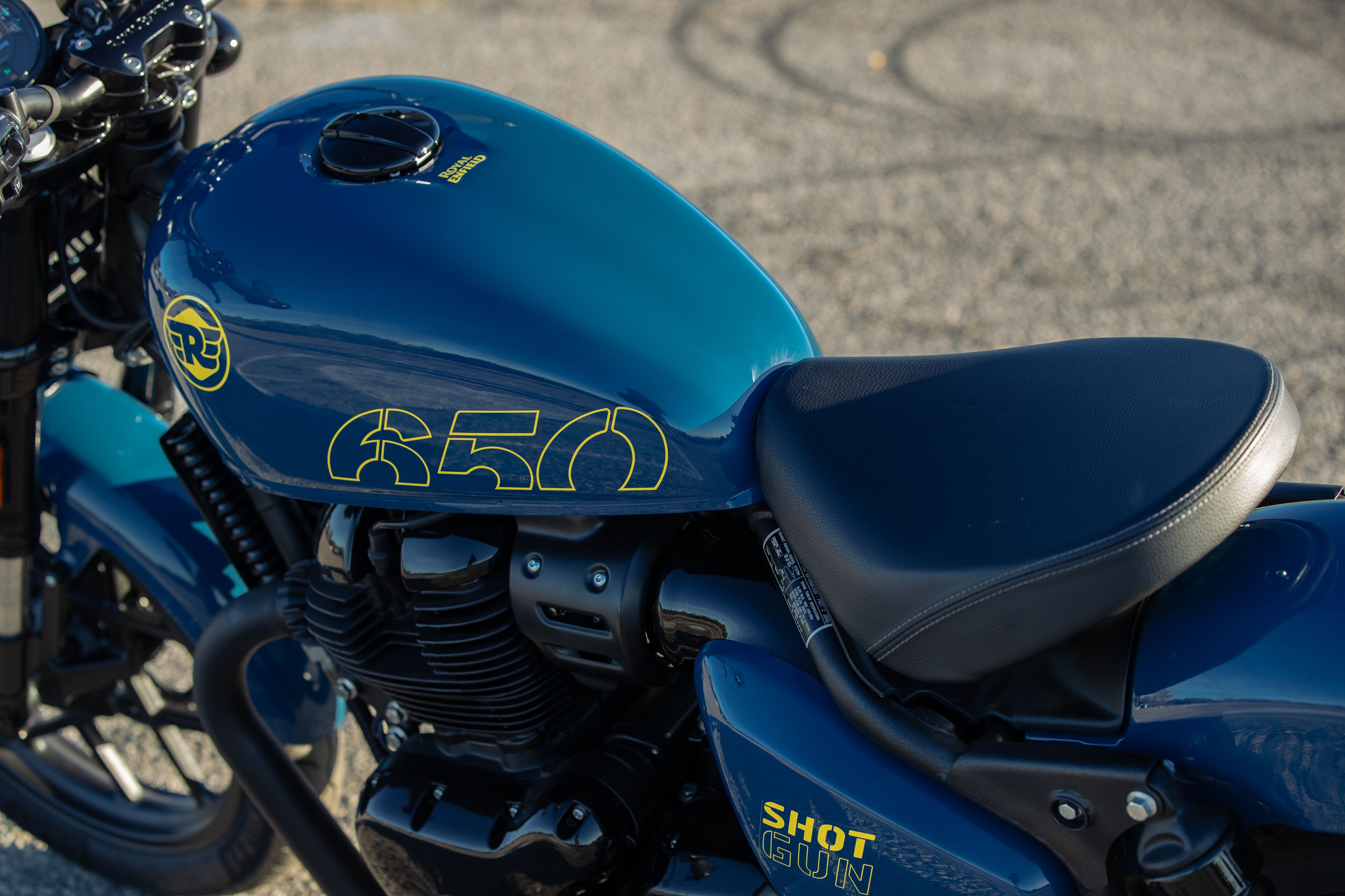 Royal Enfield Shotgun 650 detalles (12)