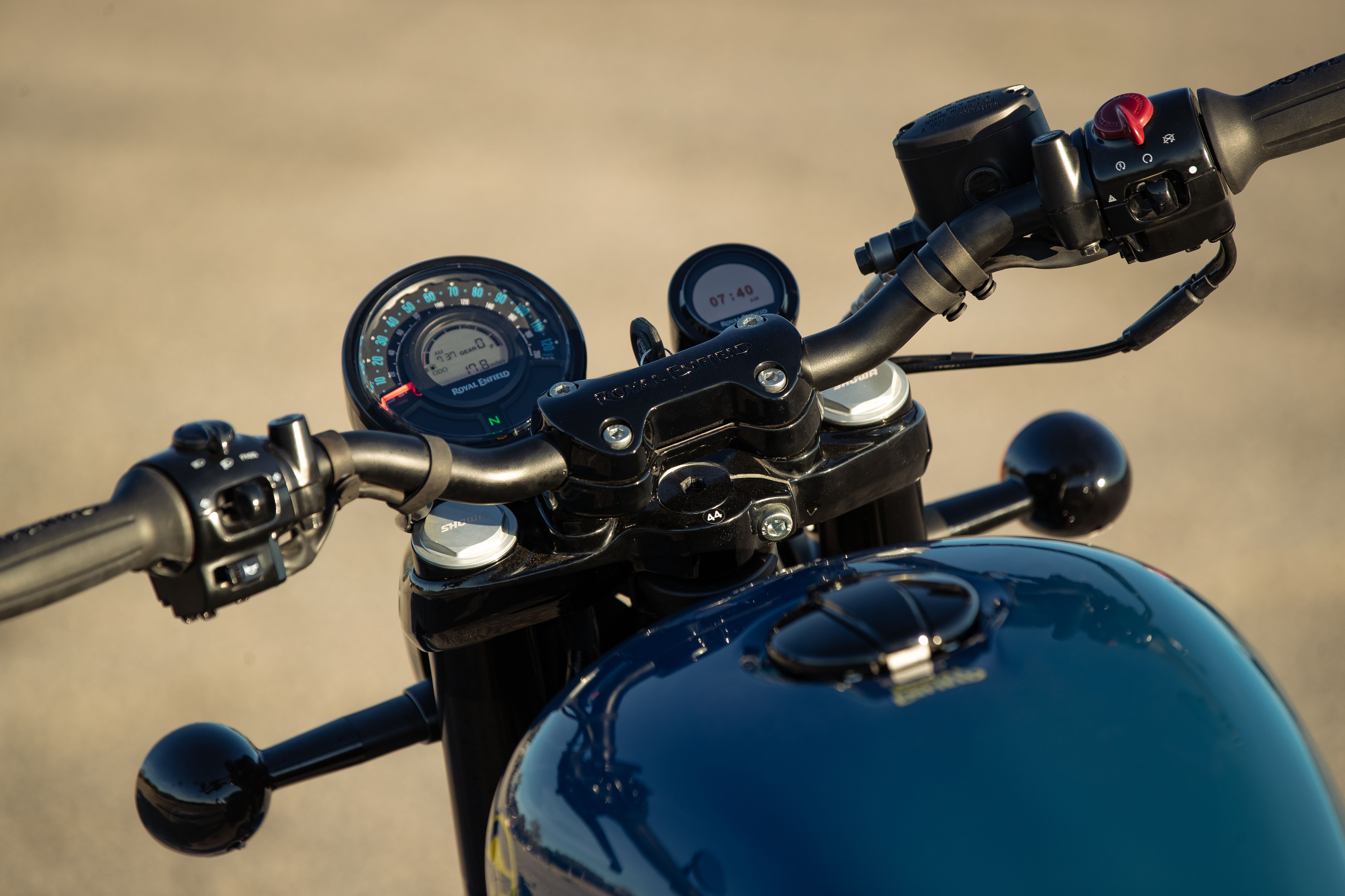 Royal Enfield Shotgun 650 detalles (16)