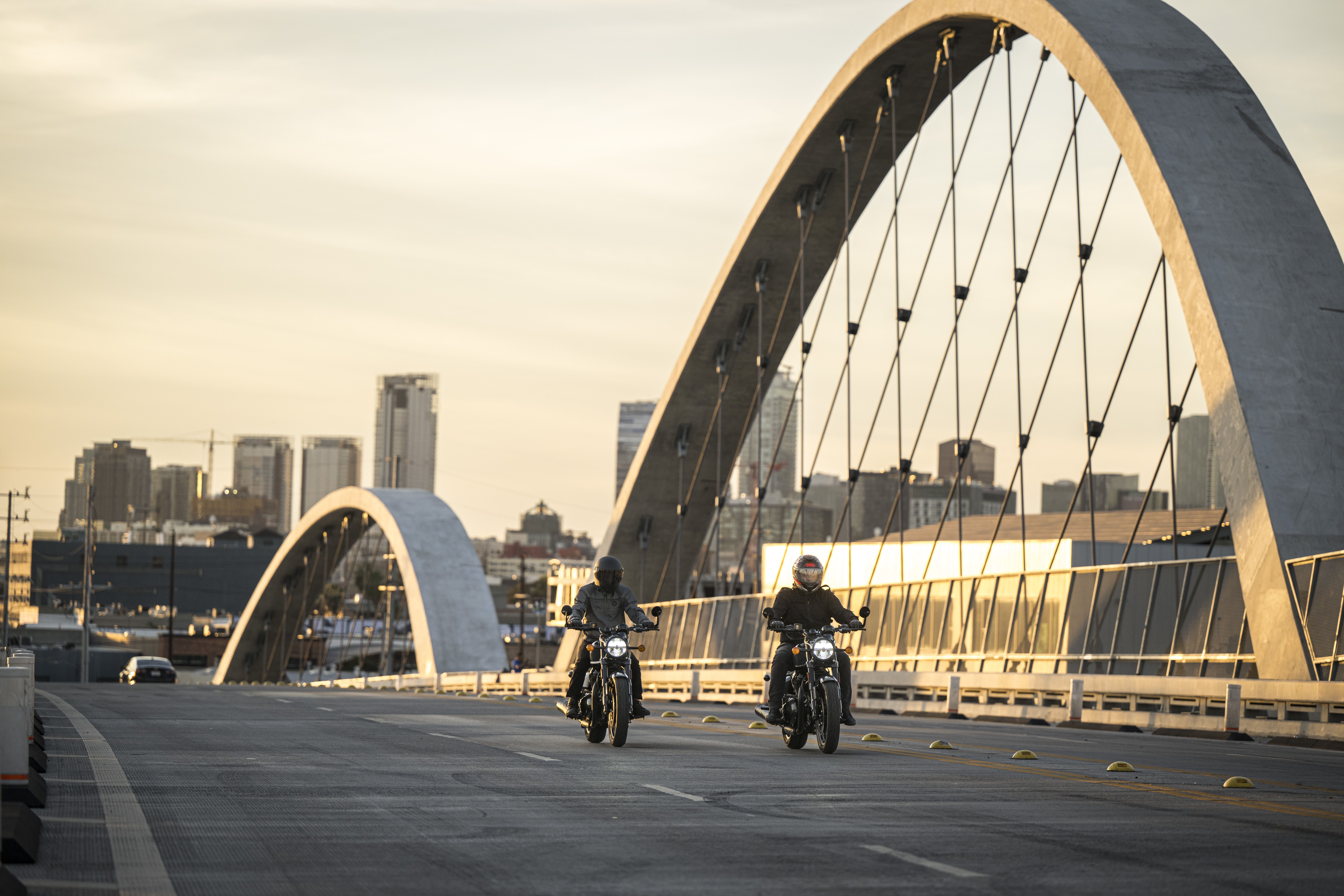 Royal Enfield Shotgun 650 accion (1)