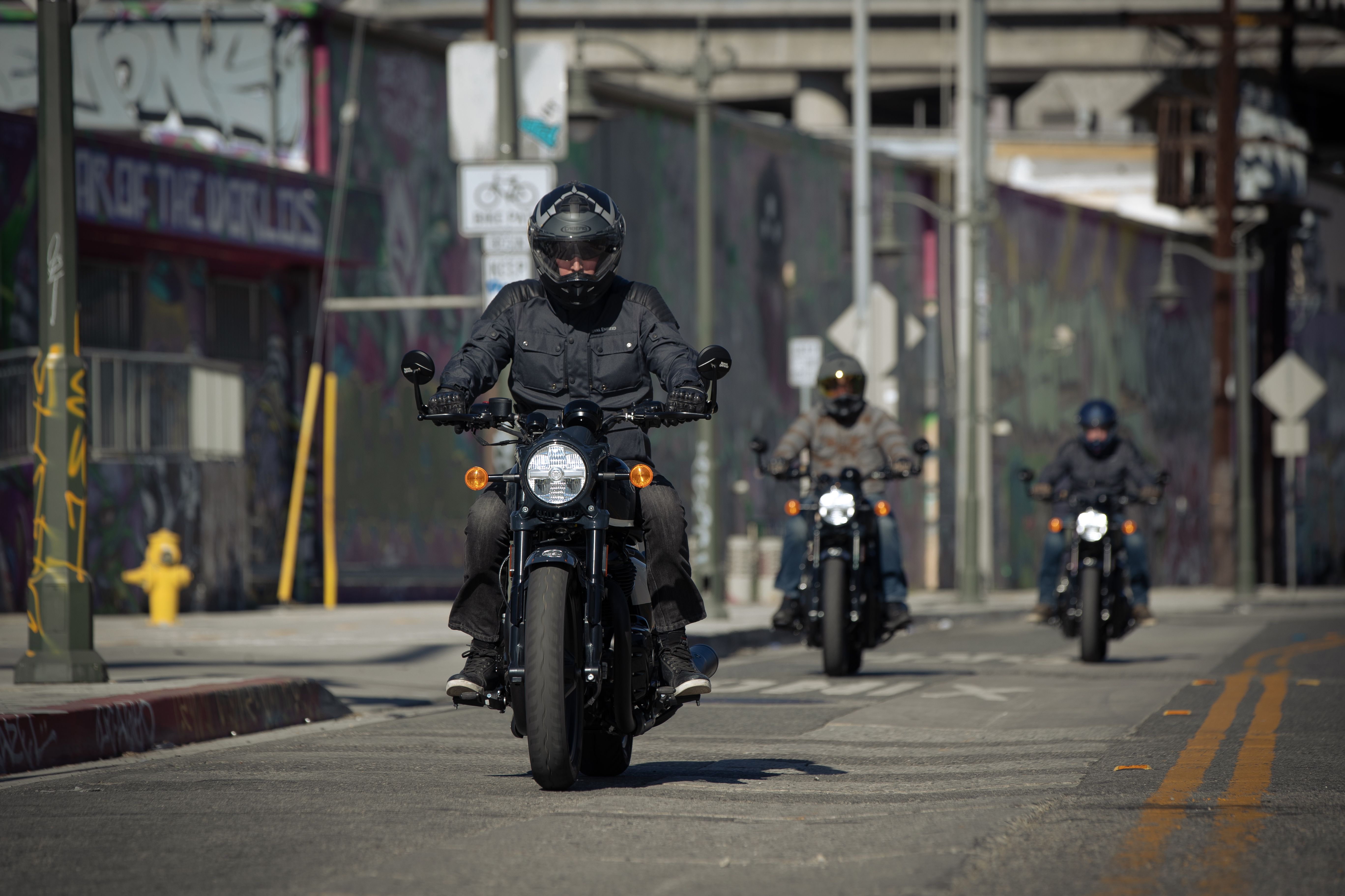 Royal Enfield Shotgun 650 accion (2)
