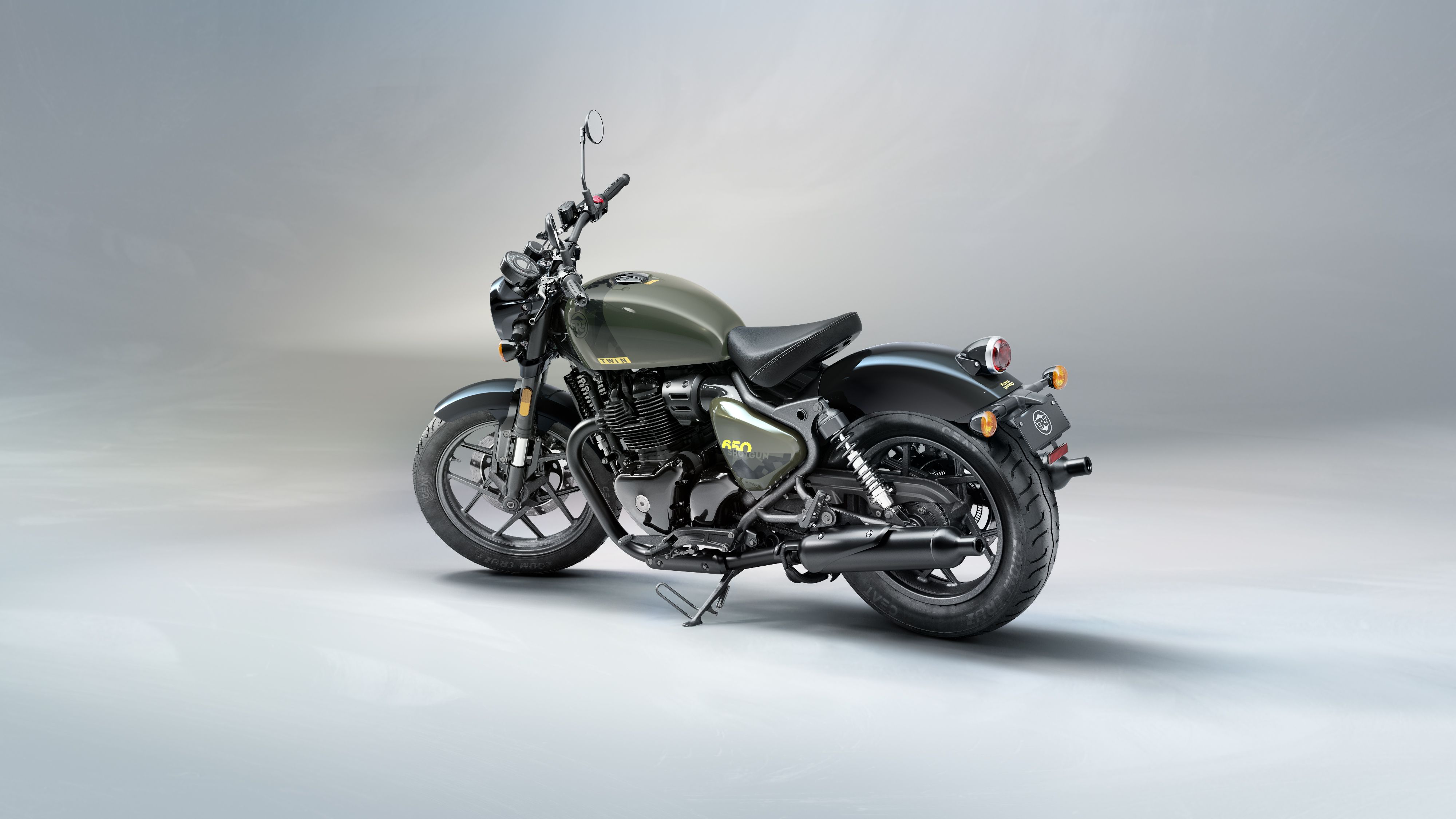 Royal Enfield Shotgun 650   Green Drill (8)