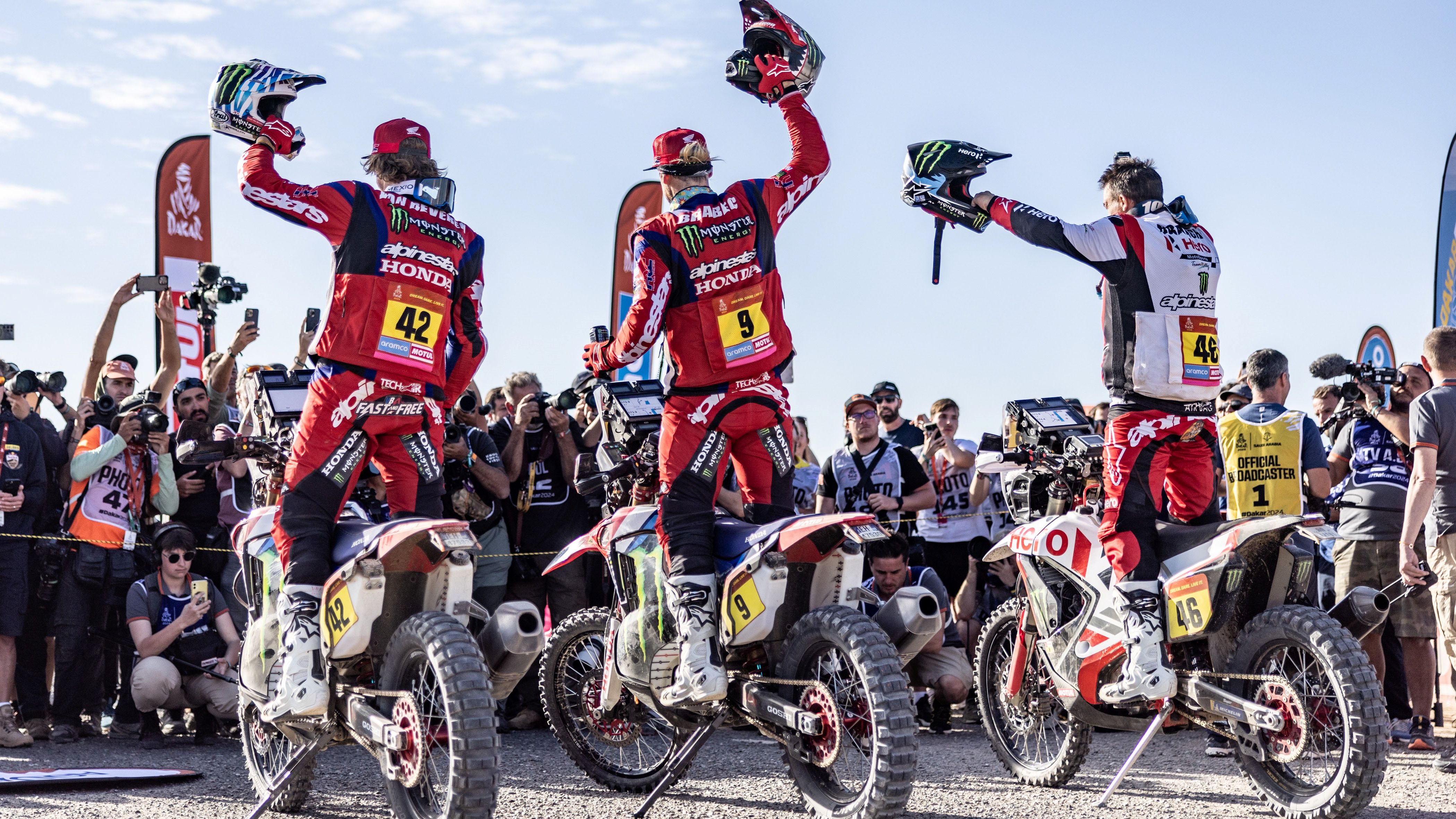Ricky Brabec, Ross Branch y Adrien Van Beveren, podio final del Dakar 2024