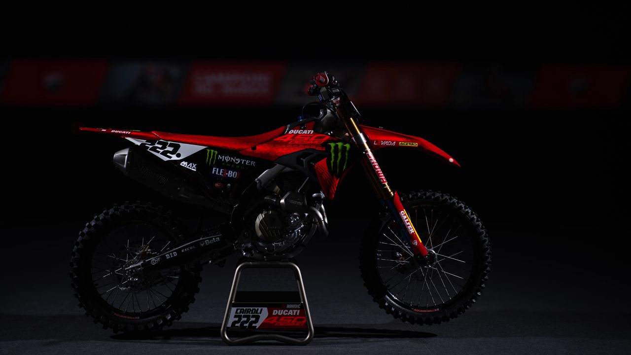 Ducati Desmo450 MX
